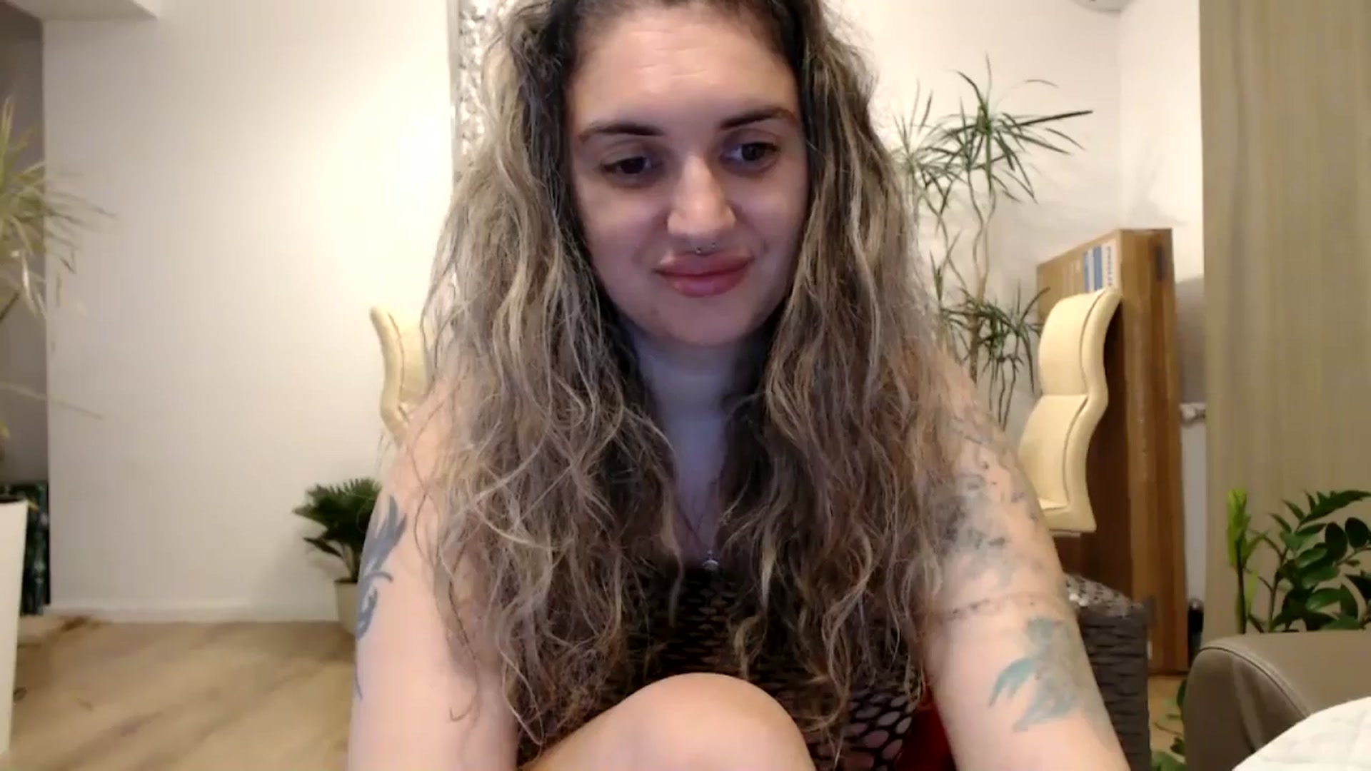 Gallery image thumbnail from MissDivinna's myfreecams stream on, 07/17/2024, 21:43 image 2 of 20