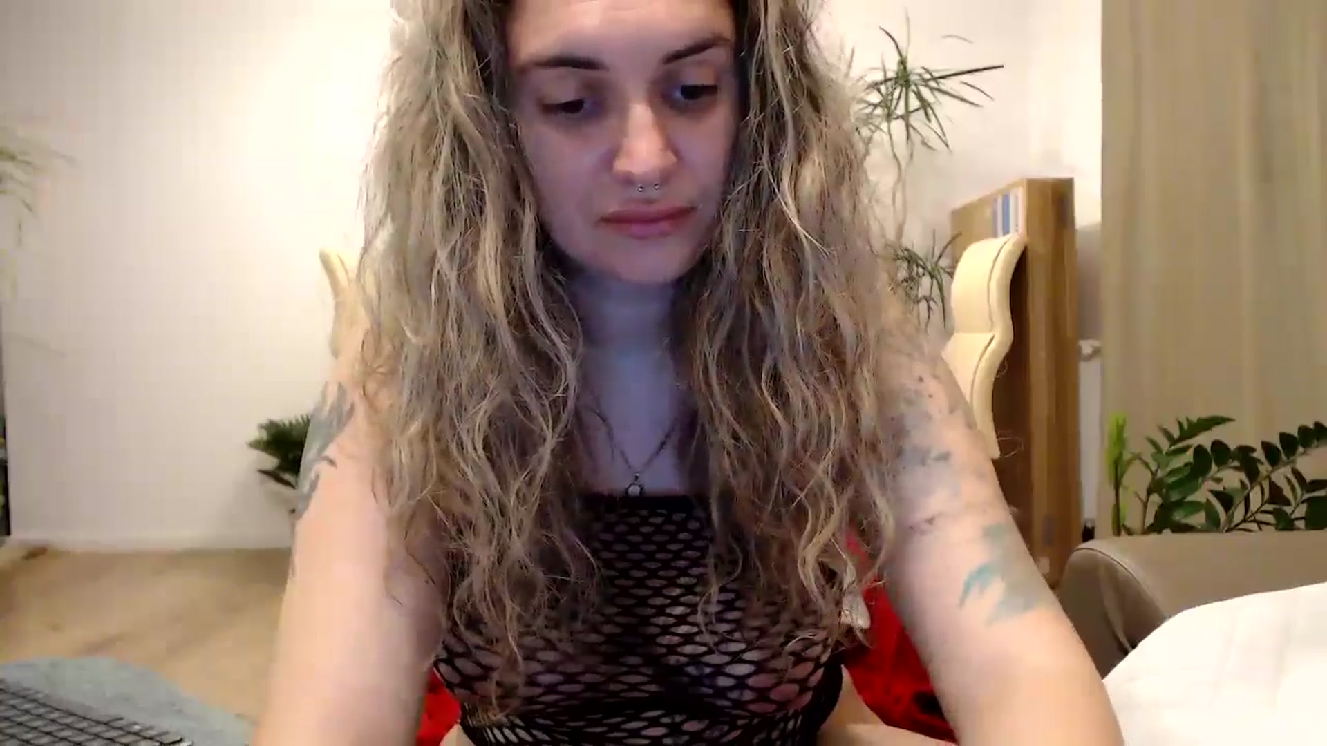 Gallery image thumbnail from MissDivinna's myfreecams stream on, 07/17/2024, 22:13 image 19 of 20
