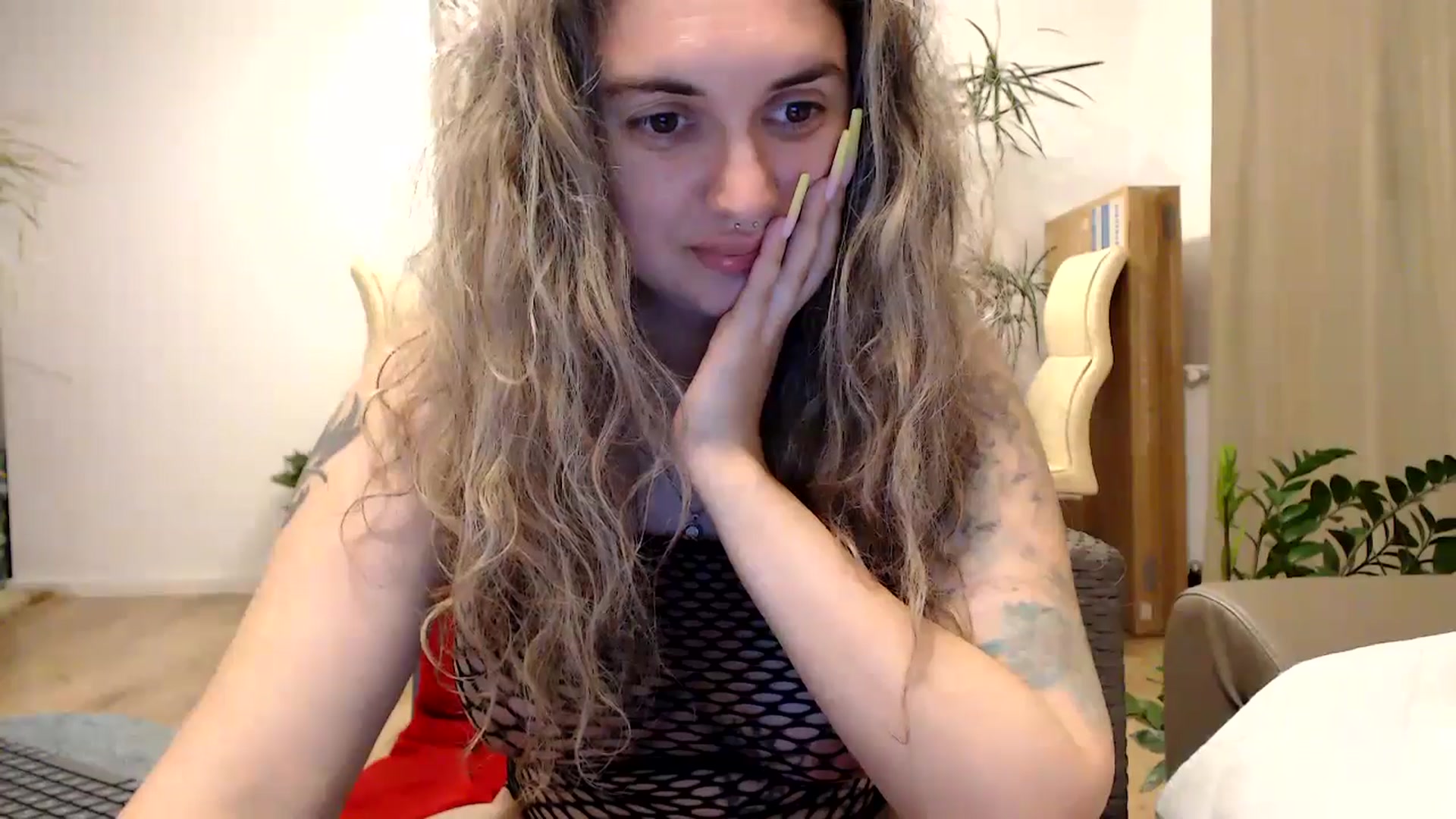 Gallery image thumbnail from MissDivinna's myfreecams stream on, 07/17/2024, 22:13 image 16 of 20