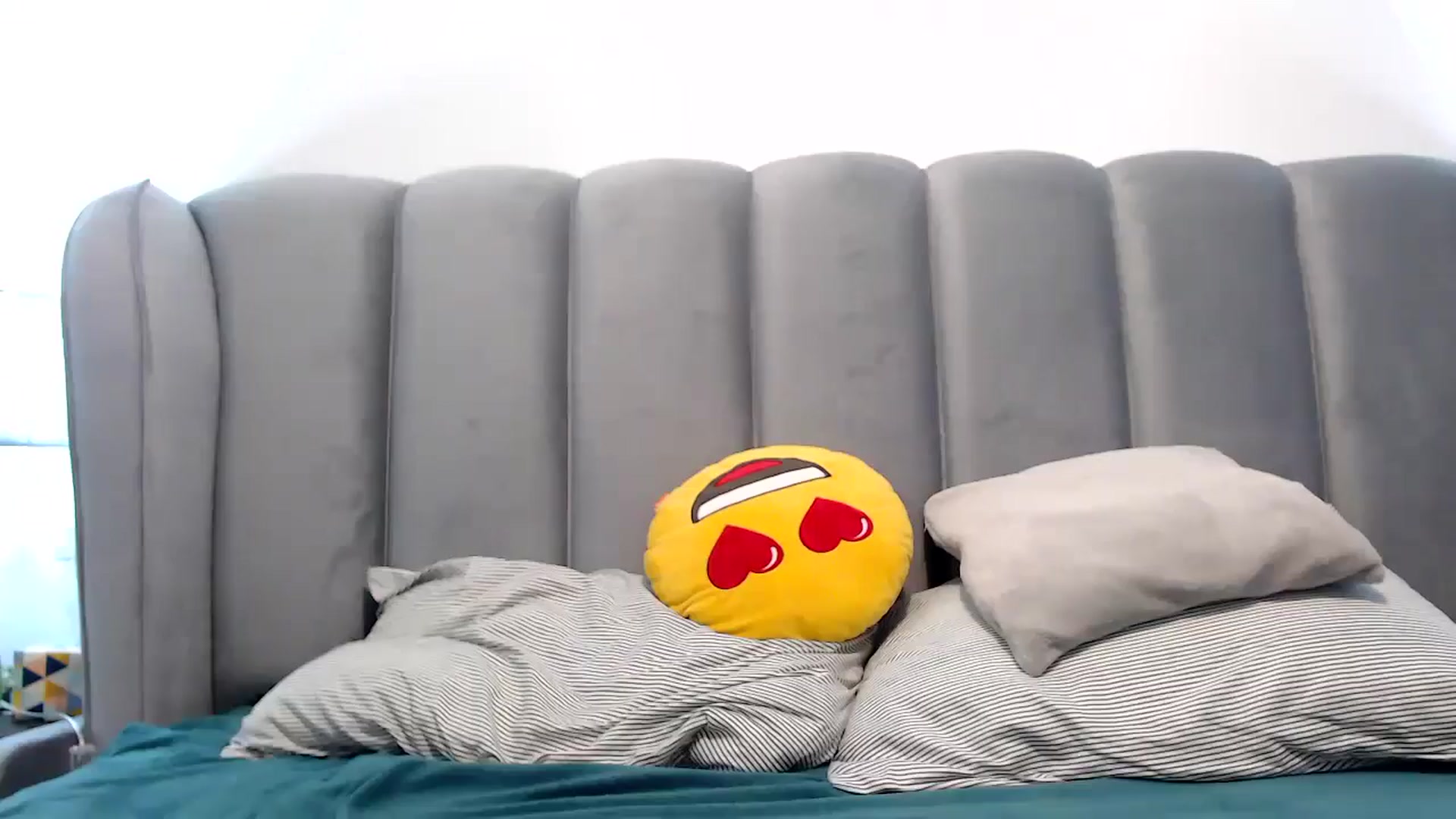 Gallery image thumbnail from MissDivinna's myfreecams stream on, 07/19/2024, 01:19 image 1 of 20