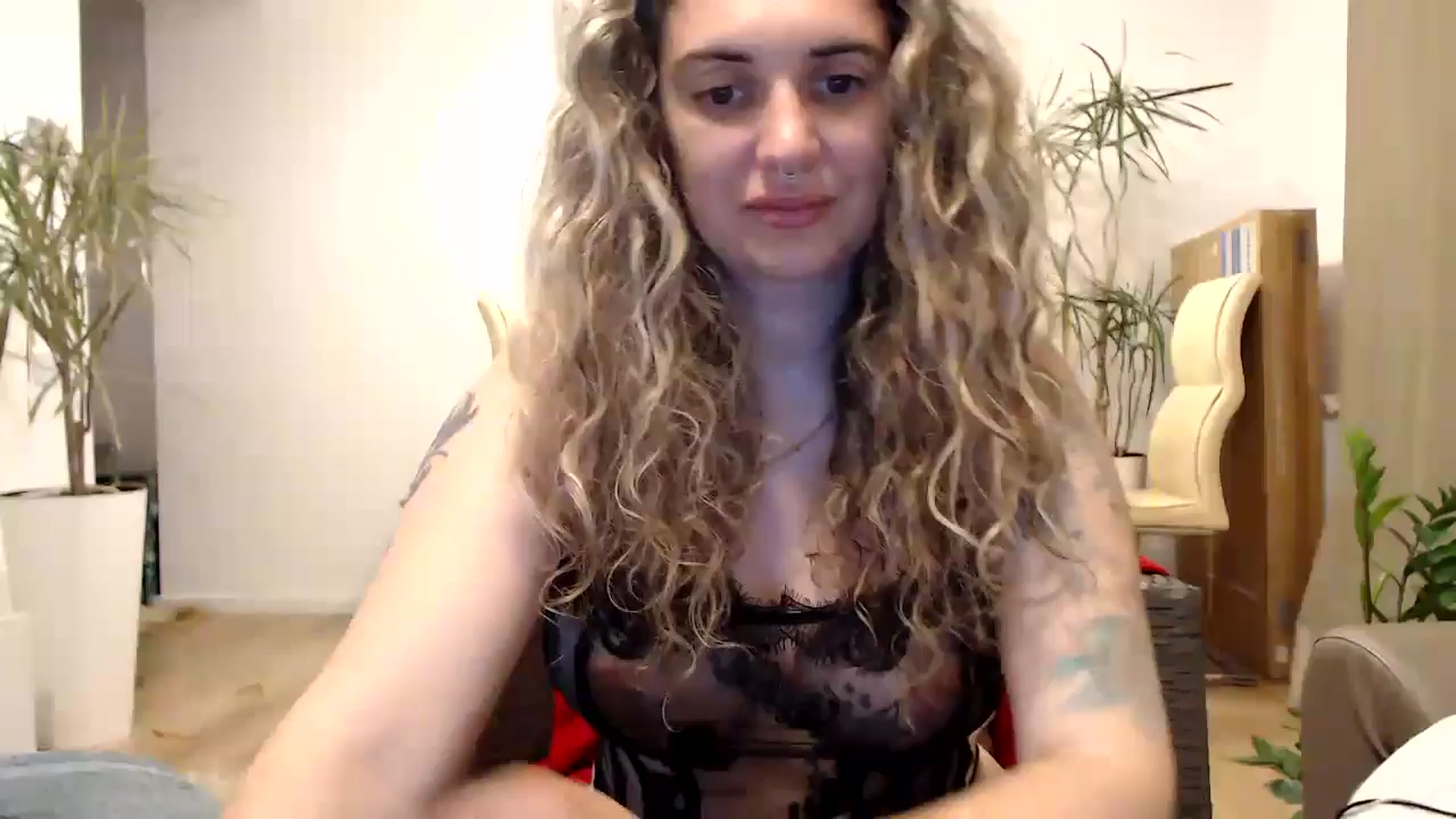 Gallery image thumbnail from MissDivinna's myfreecams stream on, 07/22/2024, 23:15 image 19 of 20