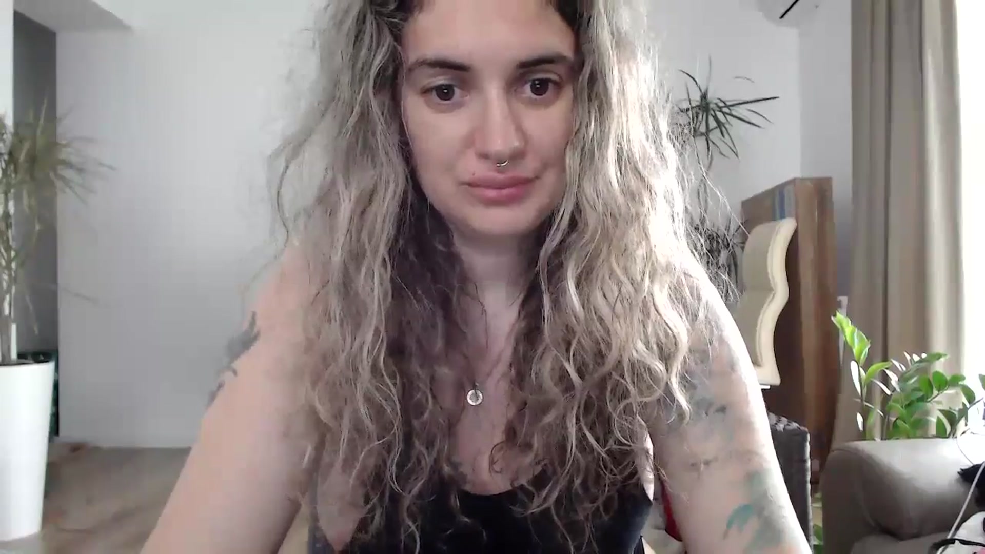 Gallery image thumbnail from MissDivinna's myfreecams stream on, 07/24/2024, 05:33 image 8 of 20