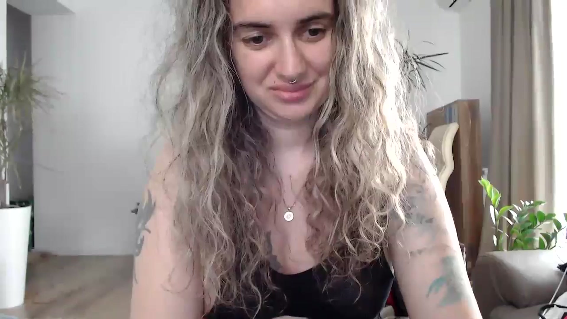 Gallery image thumbnail from MissDivinna's myfreecams stream on, 07/24/2024, 05:33 image 5 of 20
