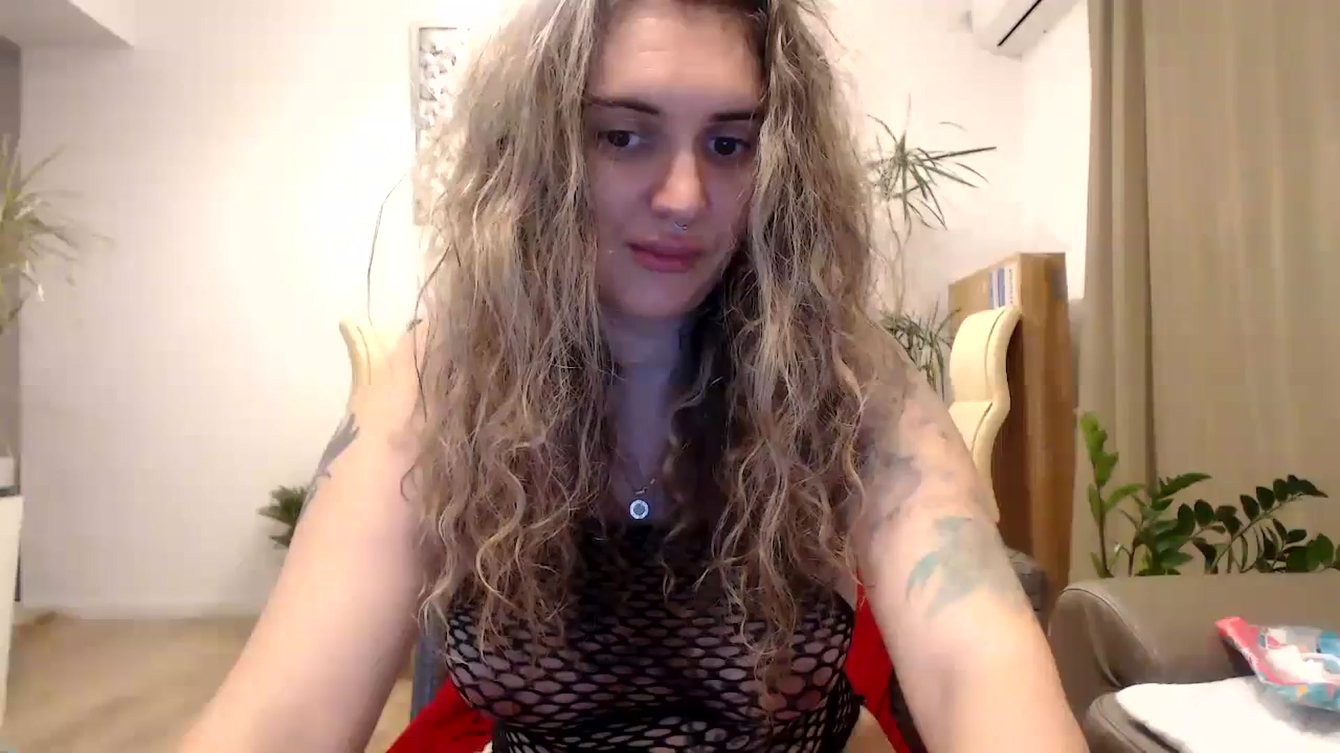 Gallery image thumbnail from MissDivinna's myfreecams stream on, 07/26/2024, 01:05 image 1 of 20