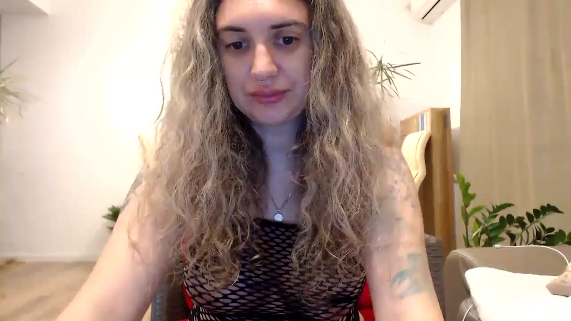 Gallery image thumbnail from MissDivinna's myfreecams stream on, 07/28/2024, 03:23 image 1 of 20