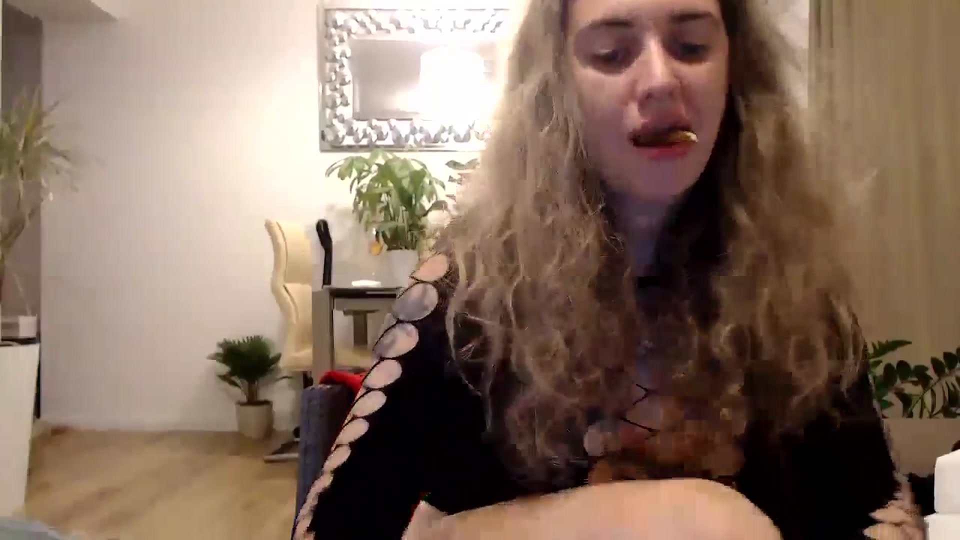 Gallery image thumbnail from MissDivinna's myfreecams stream on, 07/28/2024, 22:28 image 13 of 20