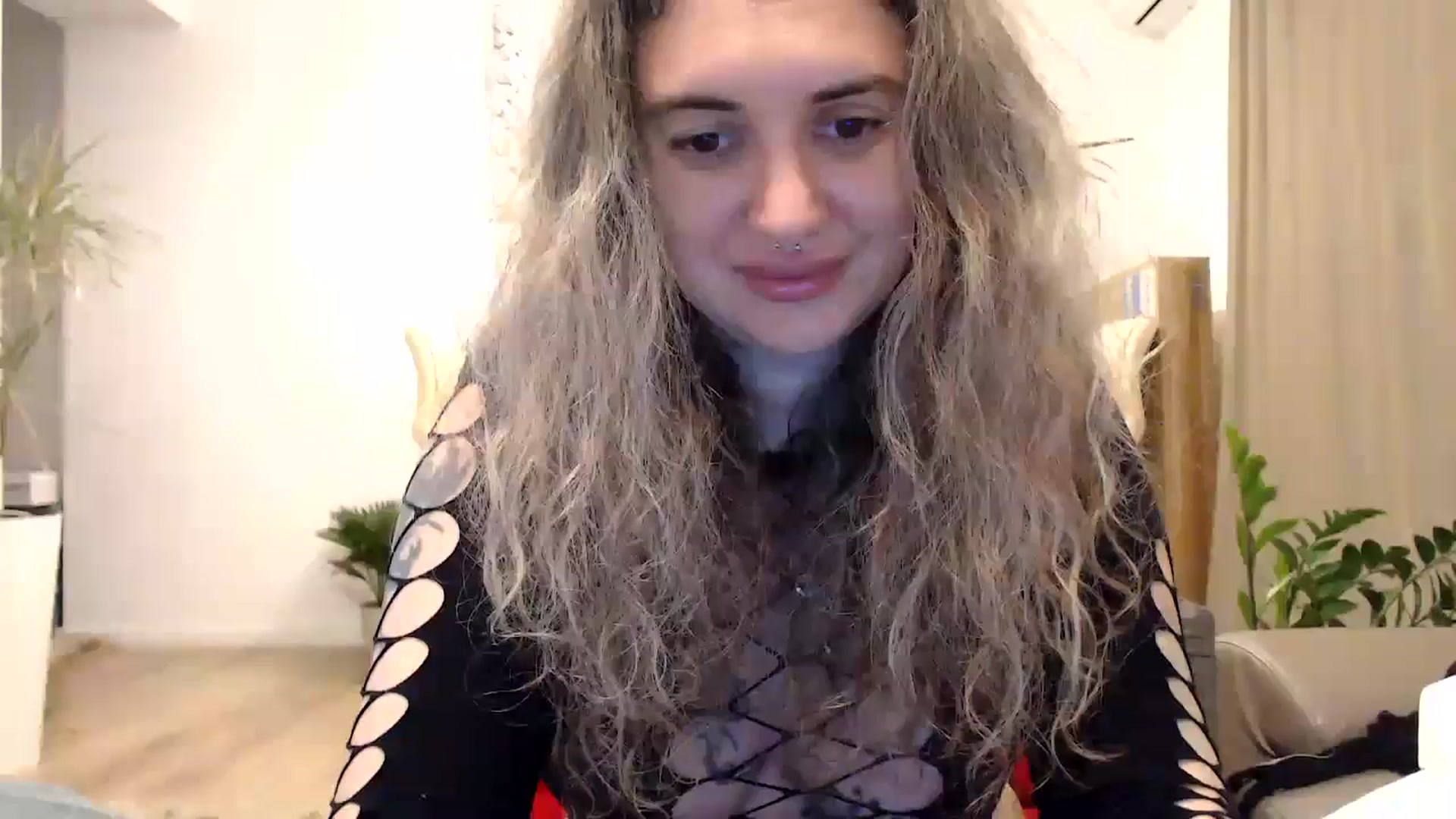 Gallery image thumbnail from MissDivinna's myfreecams stream on, 07/28/2024, 22:28 image 11 of 20