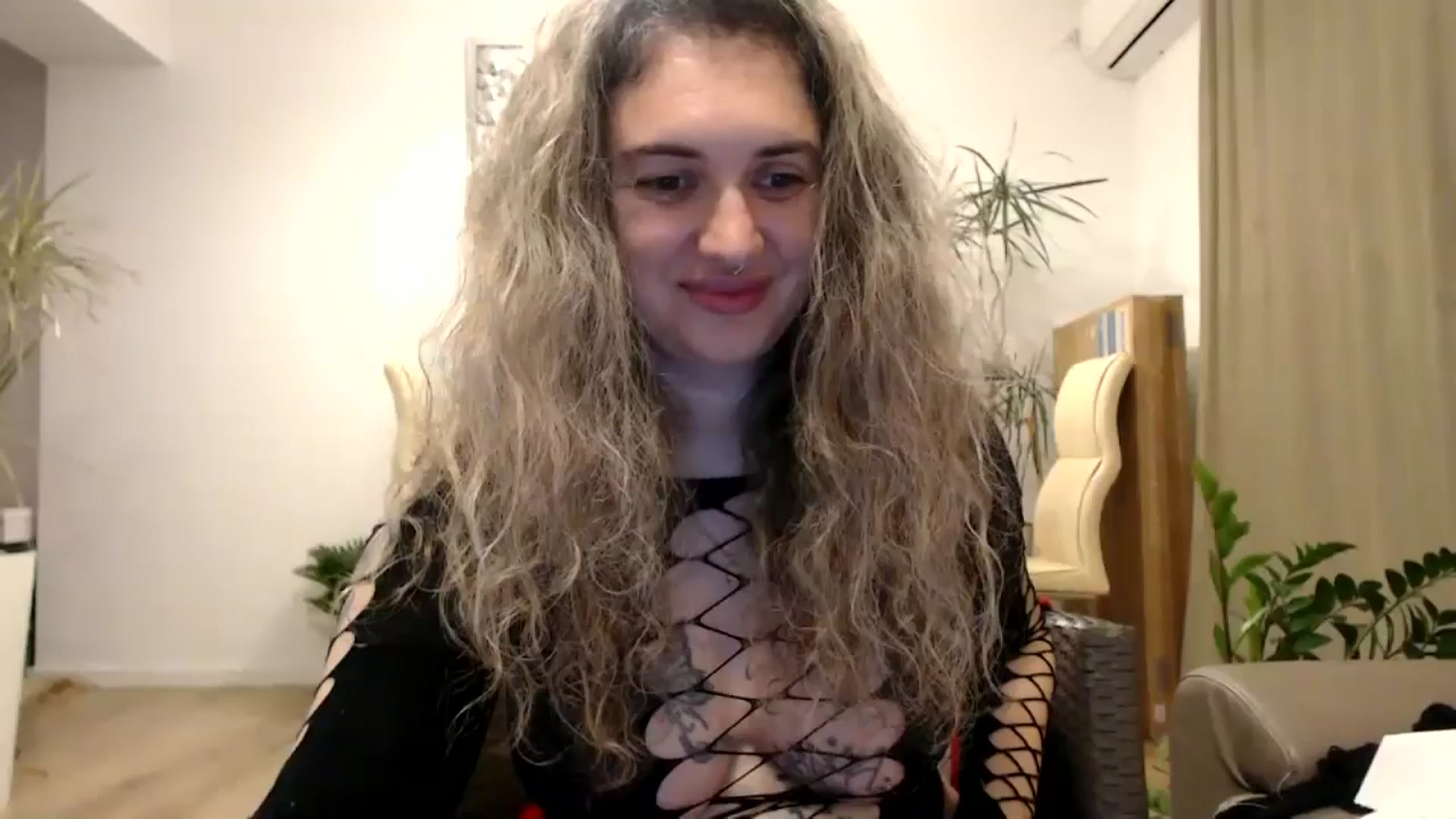 Gallery image thumbnail from MissDivinna's myfreecams stream on, 07/28/2024, 22:55 image 2 of 20