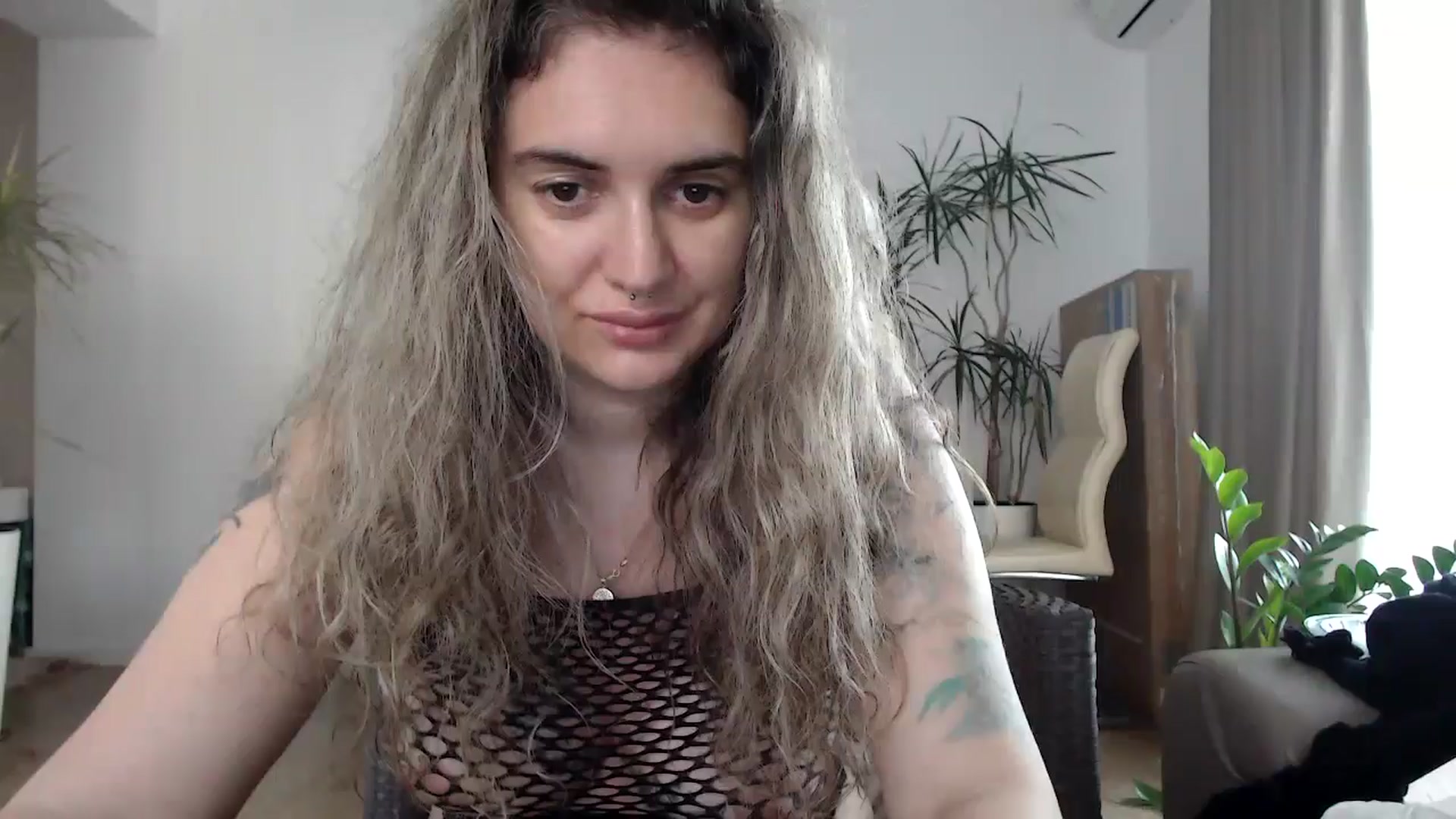 Gallery image thumbnail from MissDivinna's myfreecams stream on, 07/29/2024, 05:31 image 1 of 20