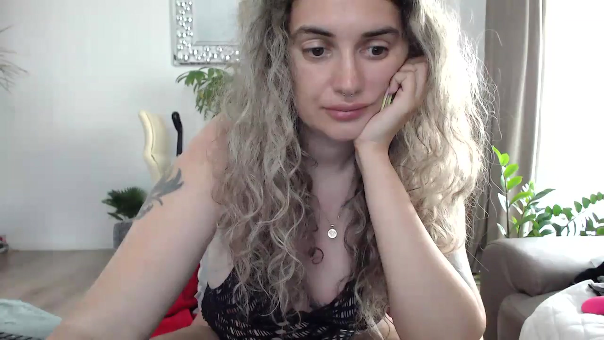 Gallery image thumbnail from MissDivinna's myfreecams stream on, 08/07/2024, 05:49 image 20 of 20