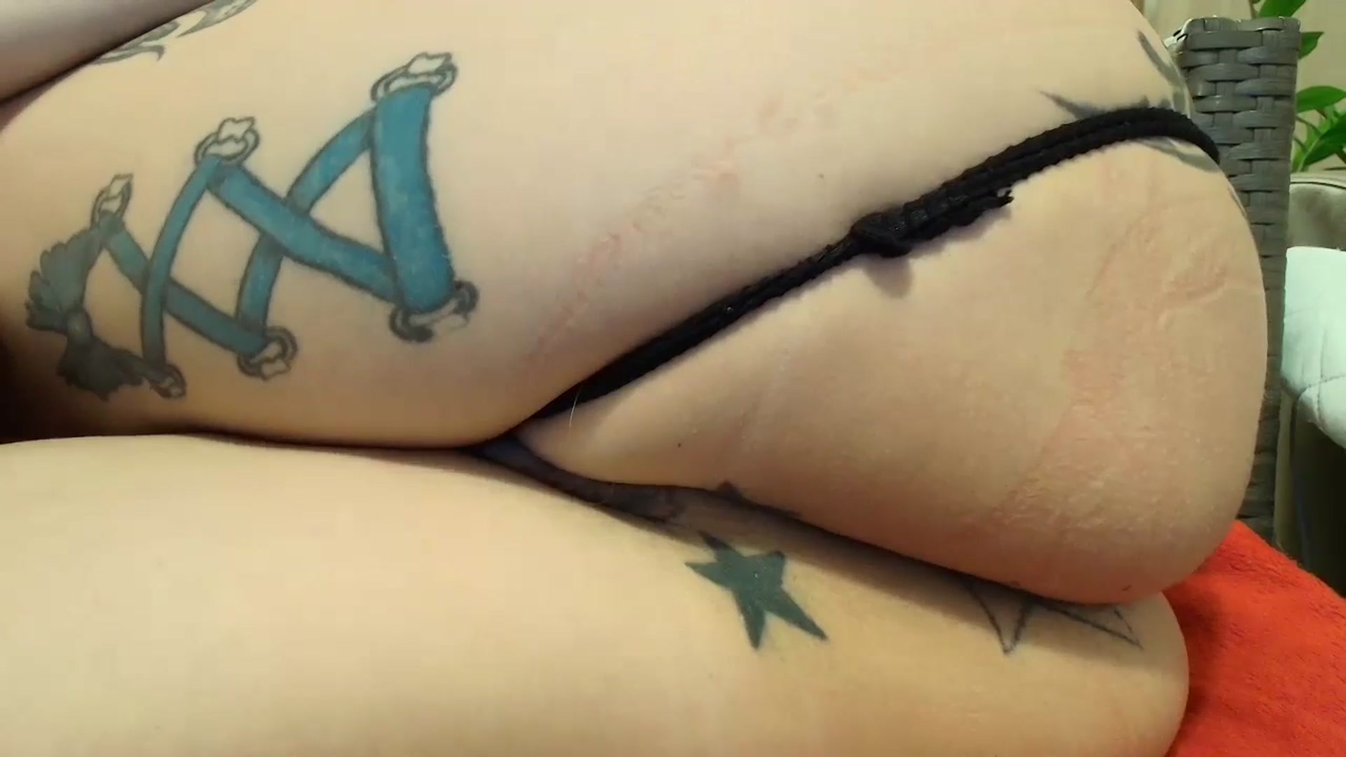 Gallery image thumbnail from MissDivinna's myfreecams stream on, 08/09/2024, 22:32 image 3 of 20
