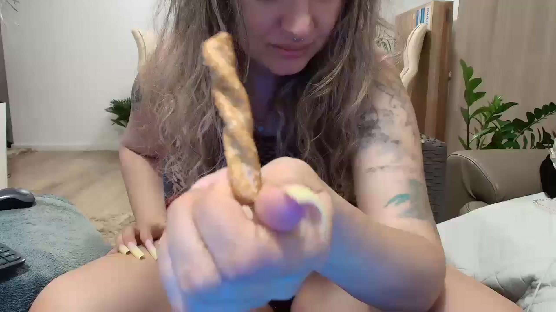 Gallery image thumbnail from MissDivinna's myfreecams stream on, 08/10/2024, 24:11 image 14 of 20