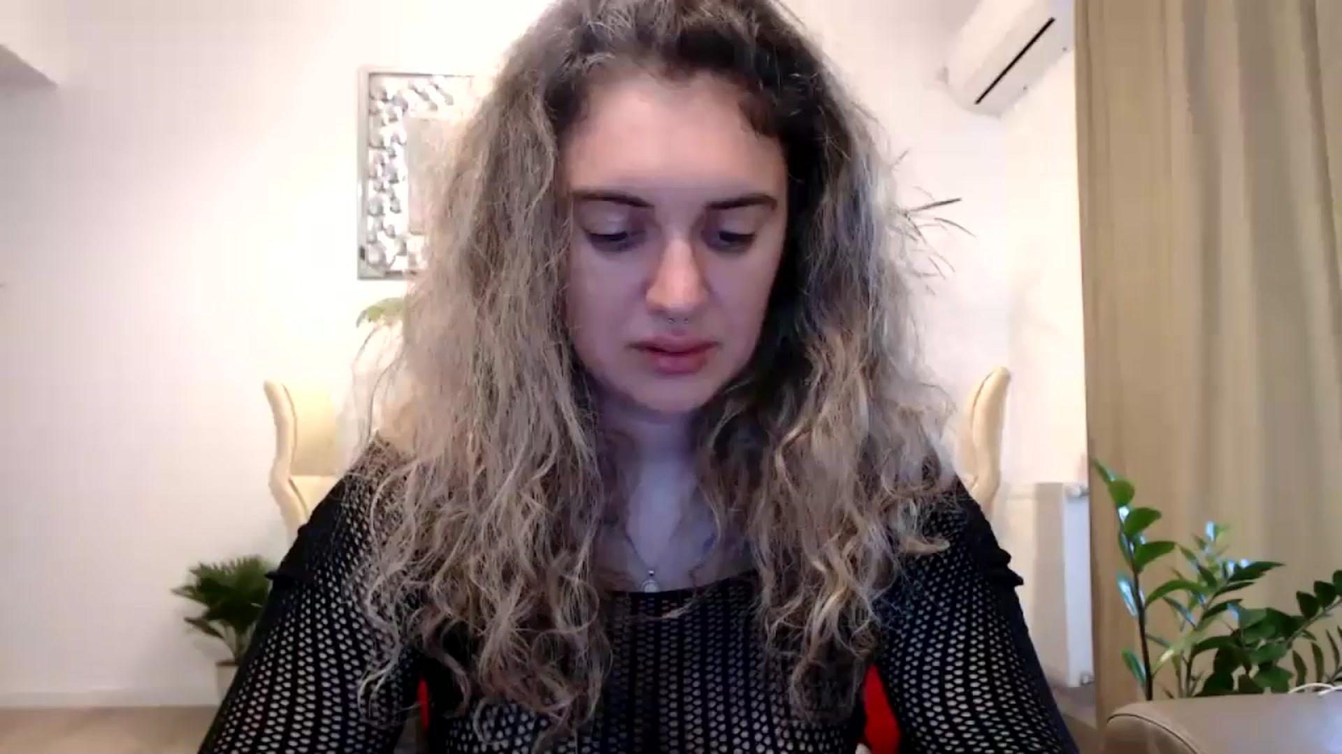 Gallery image thumbnail from MissDivinna's myfreecams stream on, 08/21/2024, 06:49 image 15 of 20