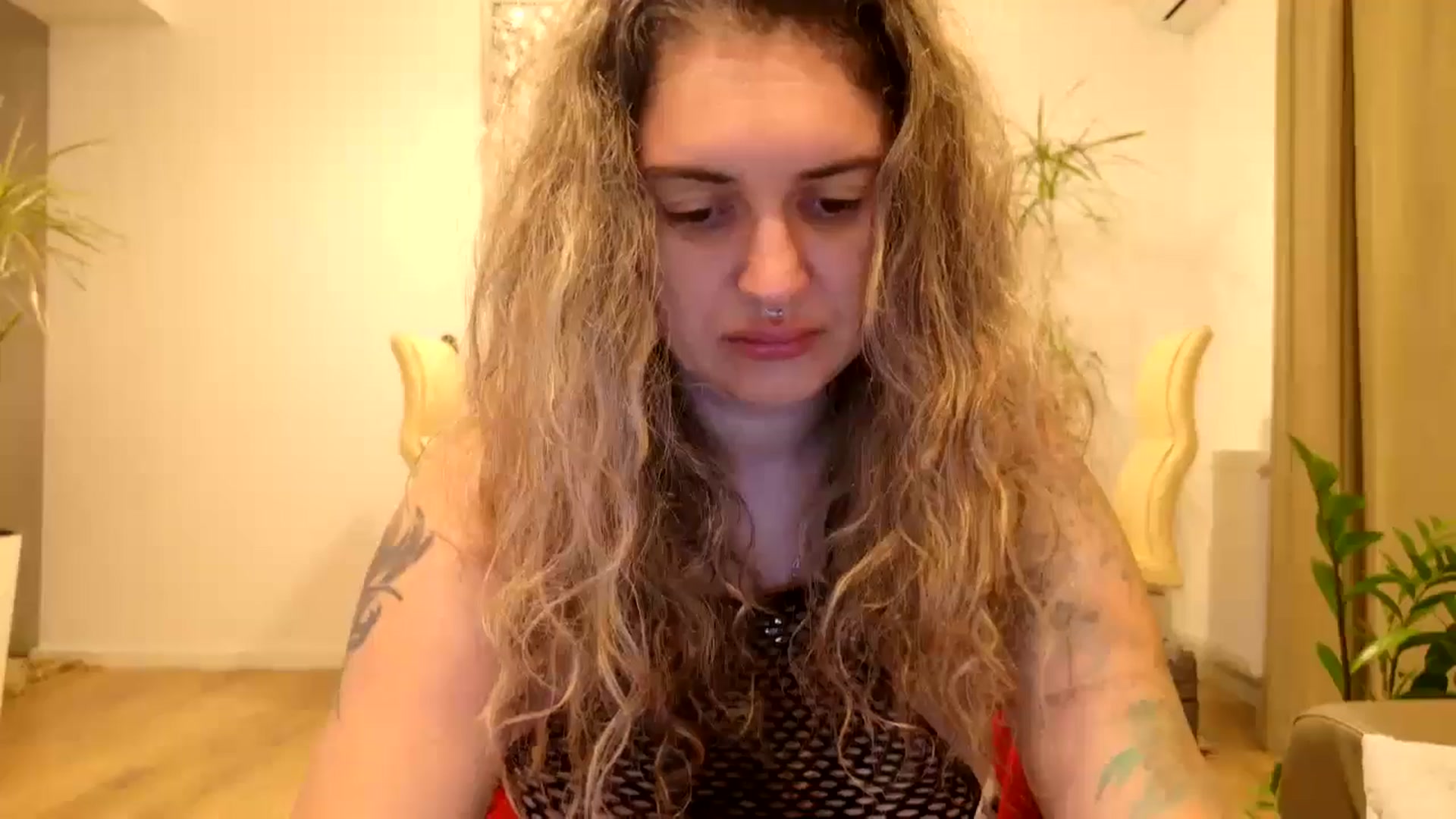 Gallery image thumbnail from MissDivinna's myfreecams stream on, 08/21/2024, 23:23 image 6 of 20