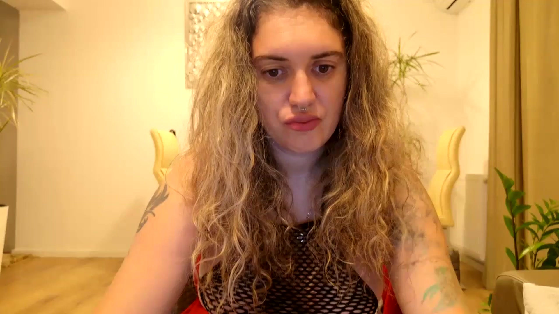Gallery image thumbnail from MissDivinna's myfreecams stream on, 08/21/2024, 23:23 image 5 of 20
