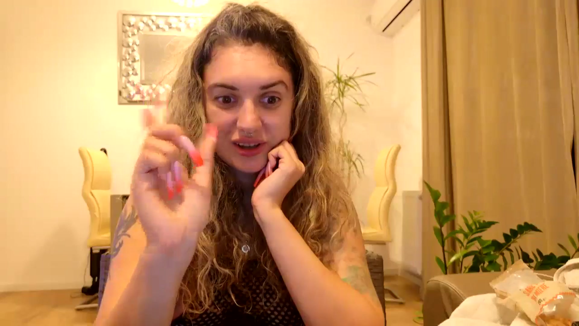 Gallery image thumbnail from MissDivinna's myfreecams stream on, 08/22/2024, 01:14 image 16 of 20