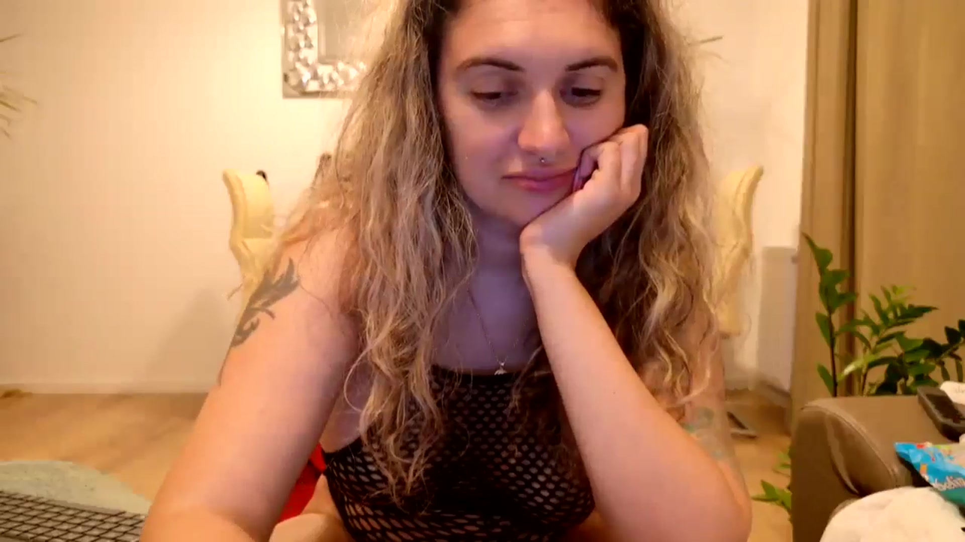 Gallery image thumbnail from MissDivinna's myfreecams stream on, 08/22/2024, 03:54 image 19 of 20