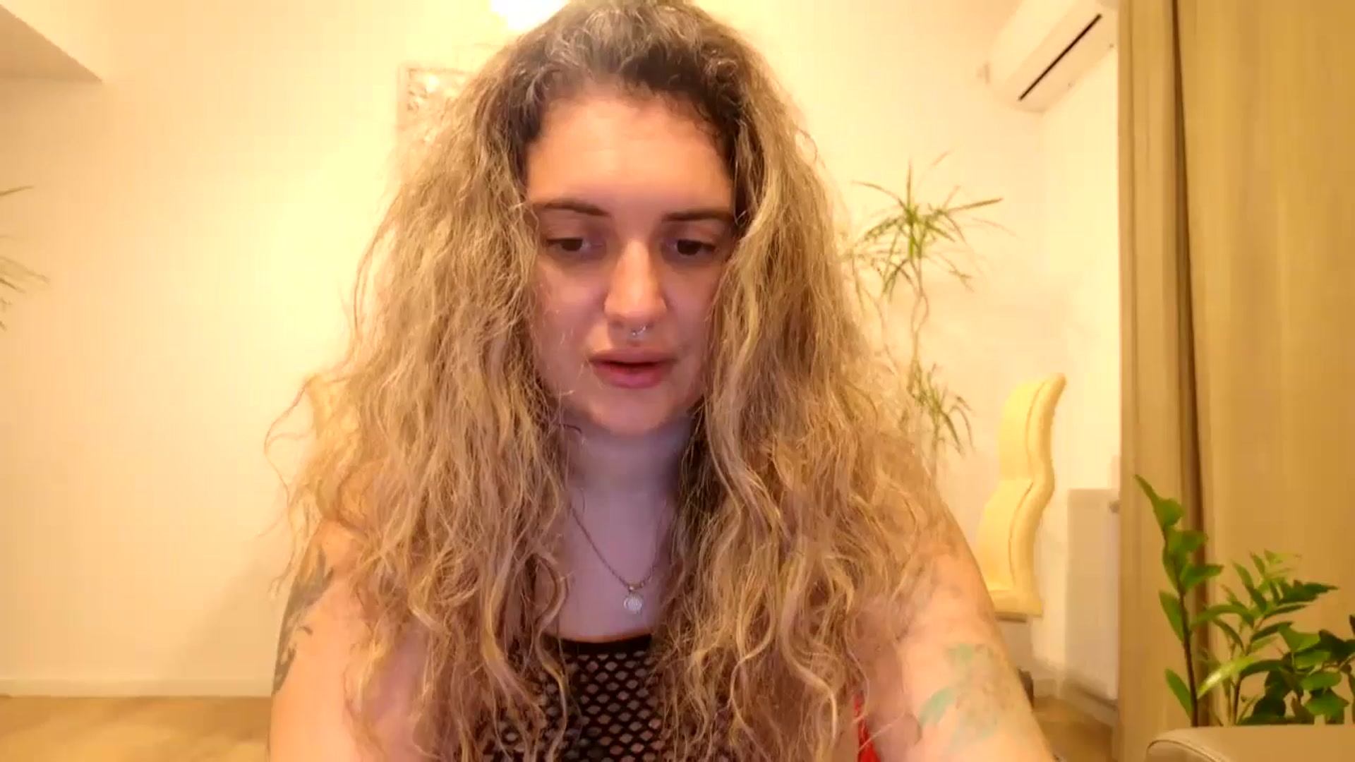 Gallery image thumbnail from MissDivinna's myfreecams stream on, 08/22/2024, 03:54 image 5 of 20