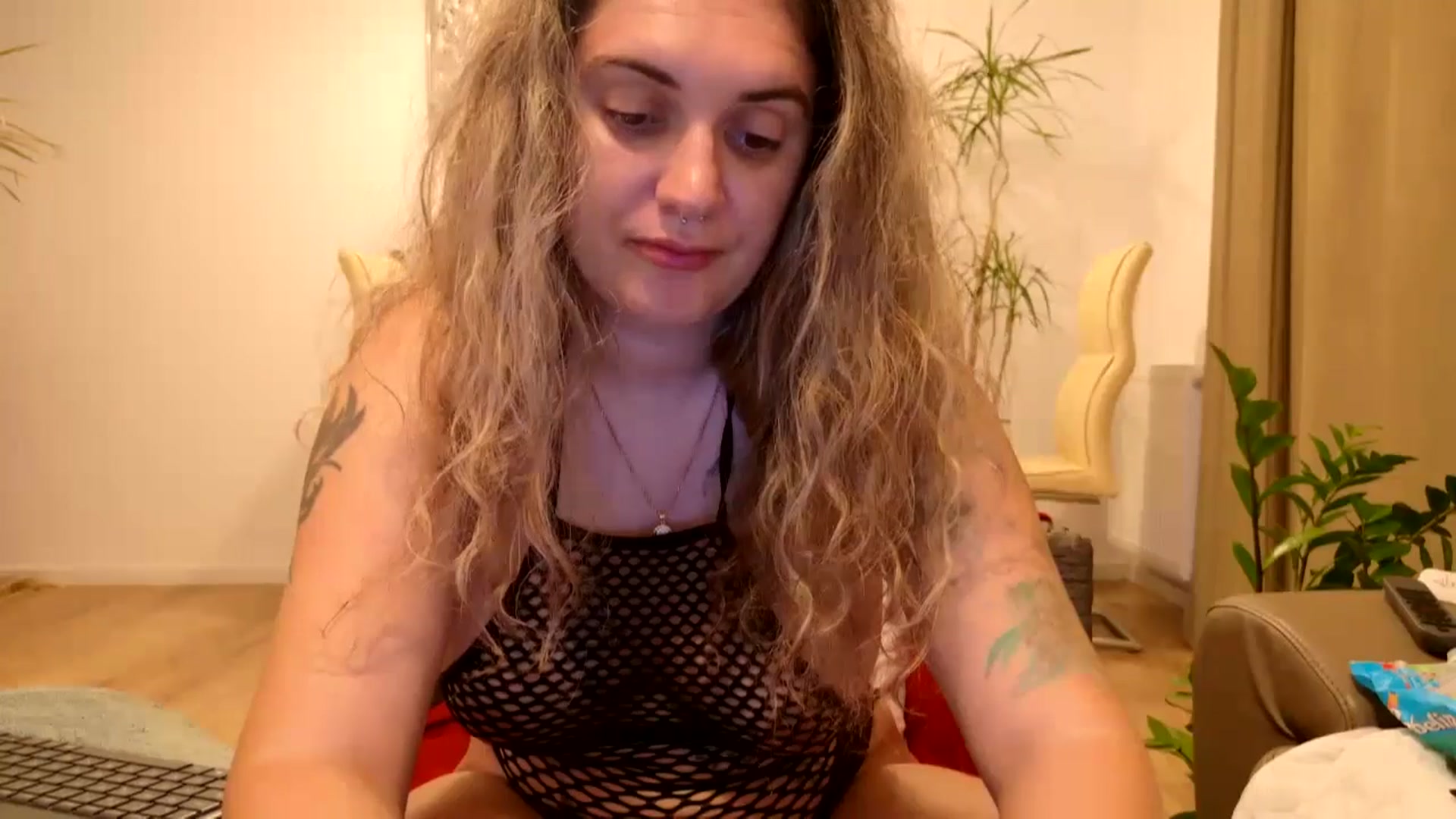 Gallery image thumbnail from MissDivinna's myfreecams stream on, 08/22/2024, 03:54 image 18 of 20