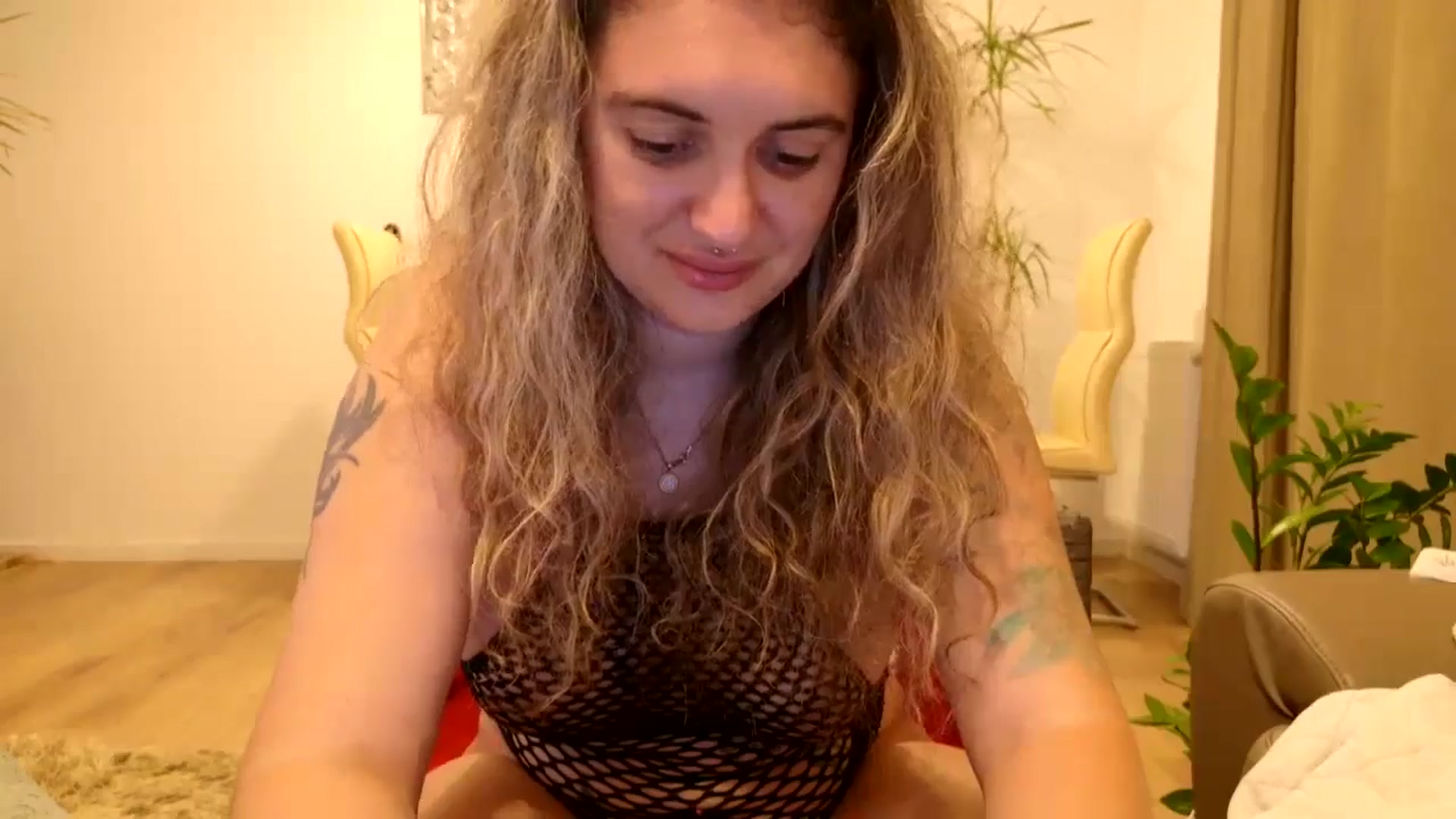 Gallery image thumbnail from MissDivinna's myfreecams stream on, 08/22/2024, 03:54 image 12 of 20