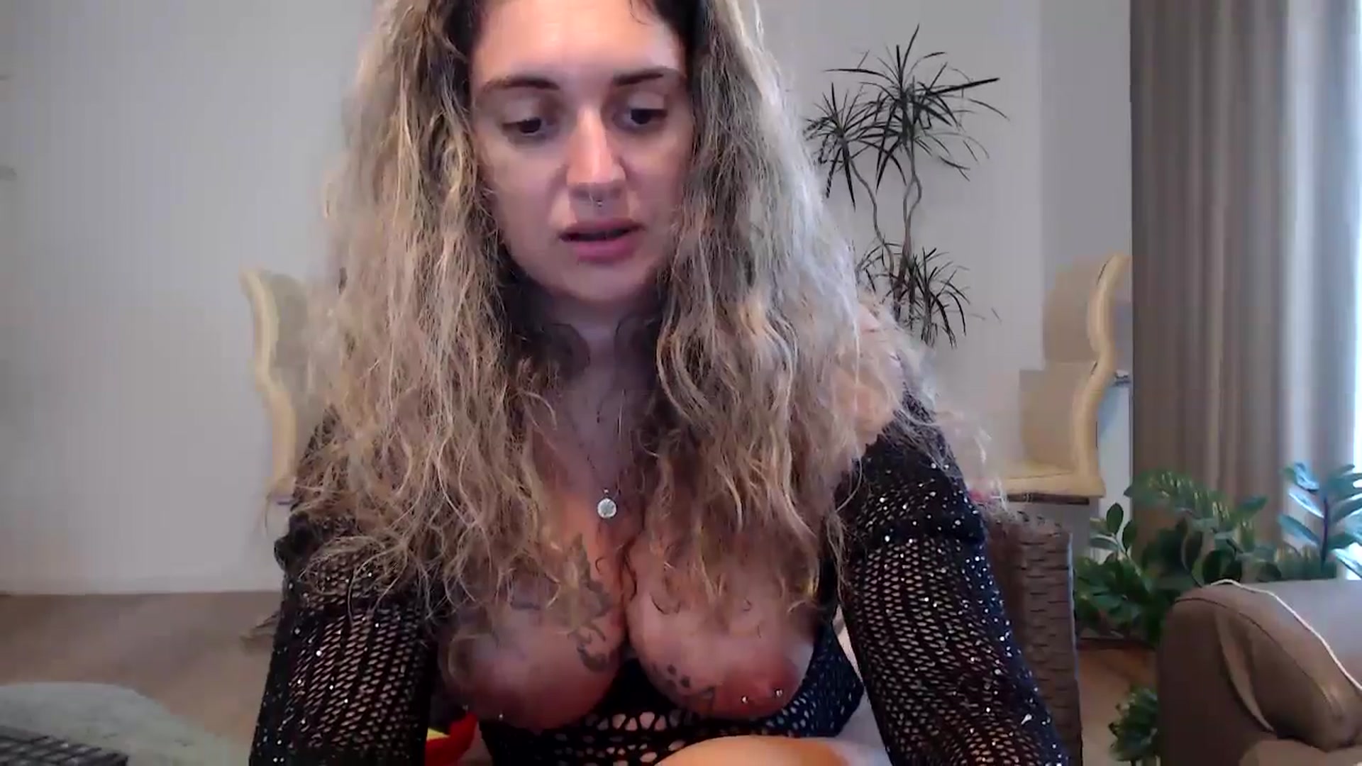 Gallery image thumbnail from MissDivinna's myfreecams stream on, 09/08/2024, 04:49 image 14 of 20