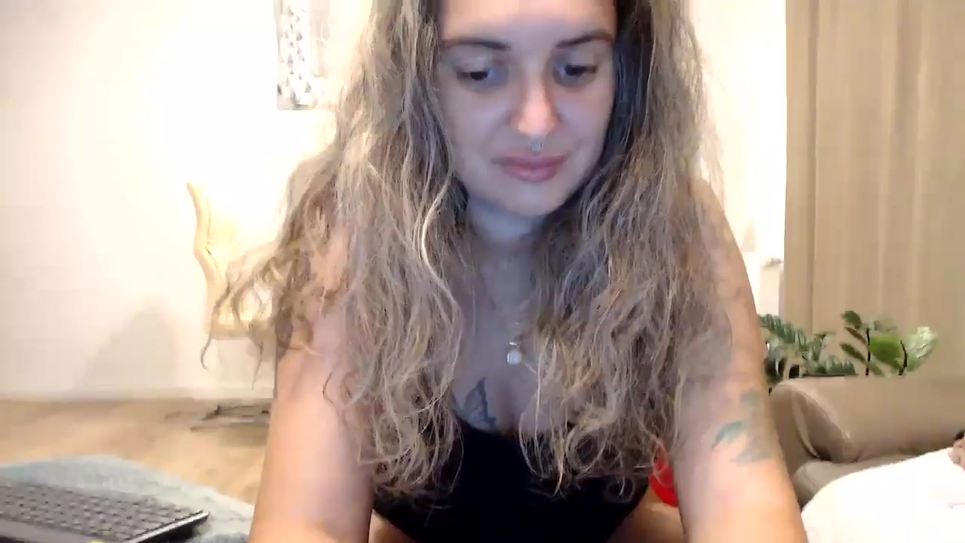 Gallery image thumbnail from MissDivinna's myfreecams stream on, 09/09/2024, 22:31 image 6 of 20