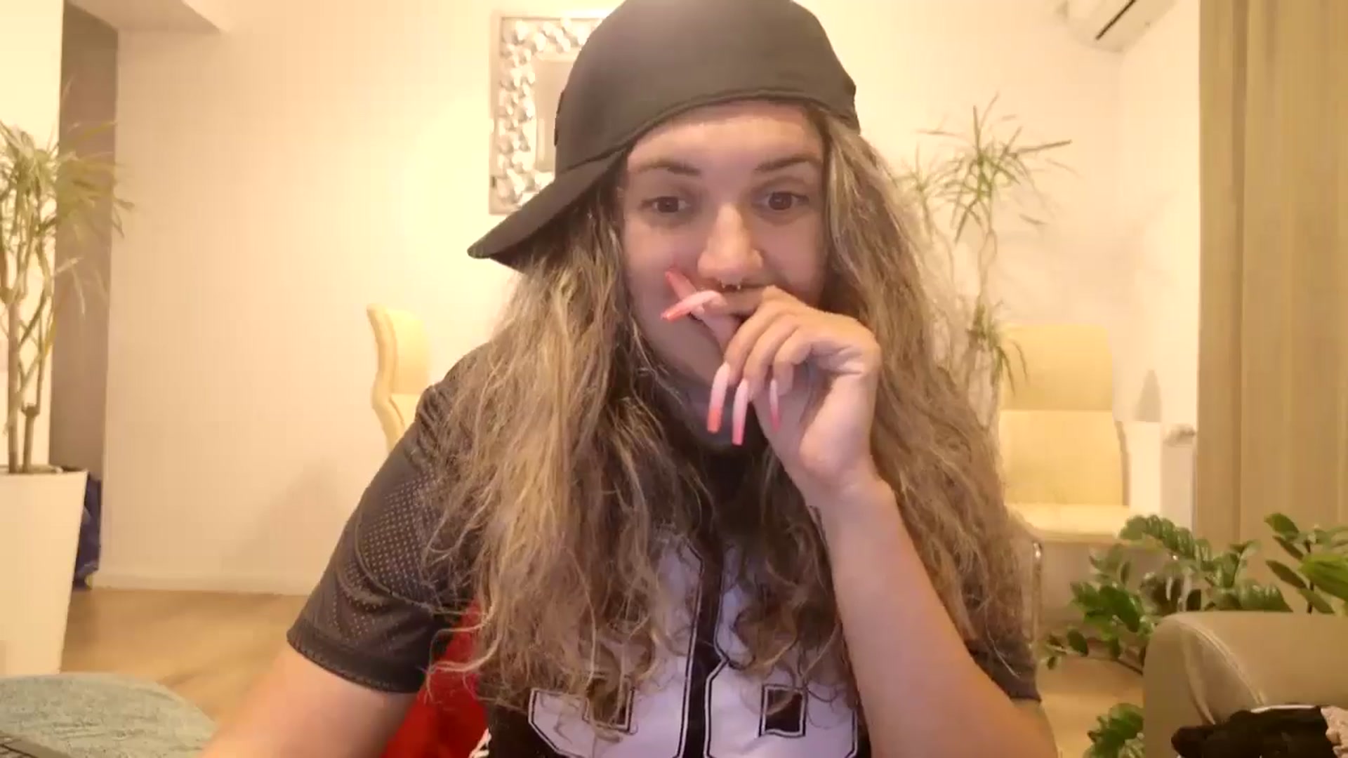 Gallery image thumbnail from MissDivinna's myfreecams stream on, 09/10/2024, 02:32 image 20 of 20