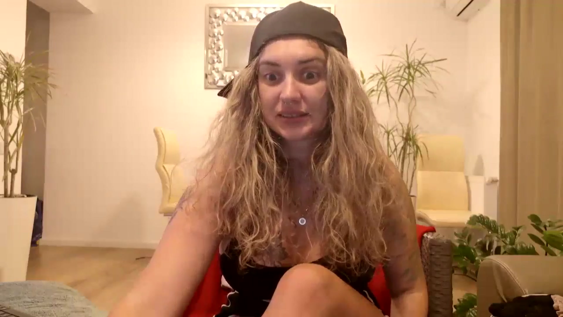 Gallery image thumbnail from MissDivinna's myfreecams stream on, 09/10/2024, 02:32 image 19 of 20