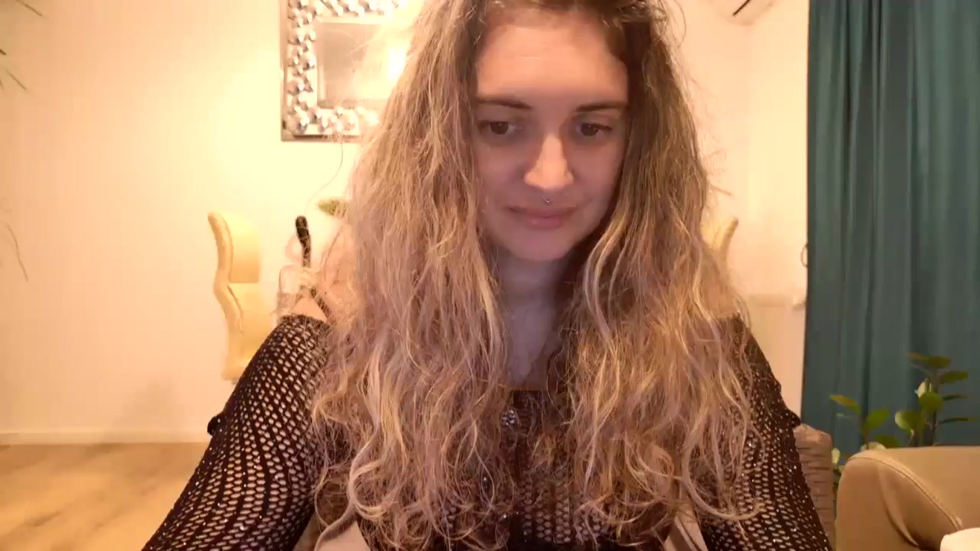 Gallery image thumbnail from MissDivinna's myfreecams stream on, 09/18/2024, 24:00 image 1 of 20