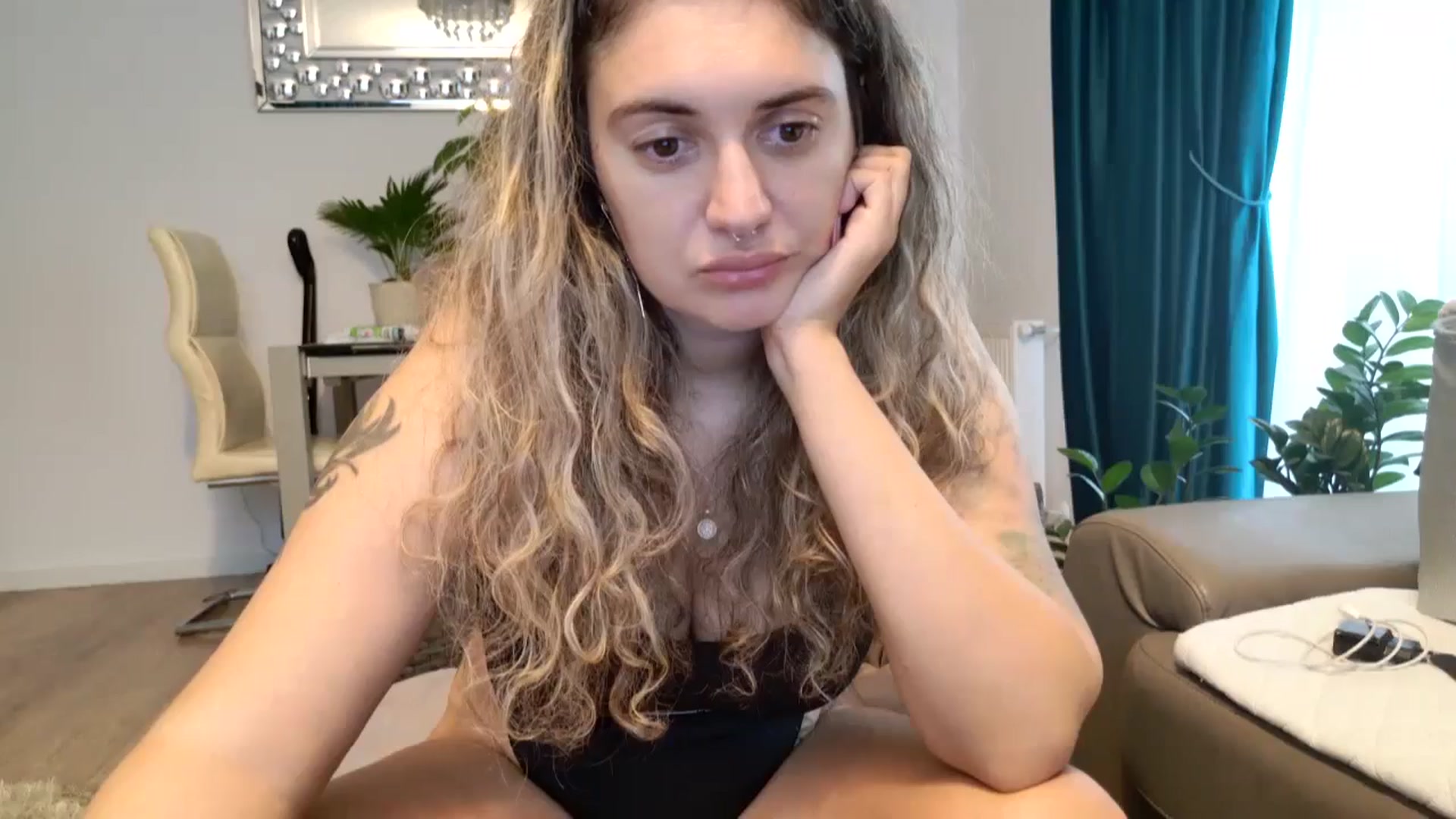 Gallery image thumbnail from MissDivinna's myfreecams stream on, 09/18/2024, 05:57 image 17 of 20