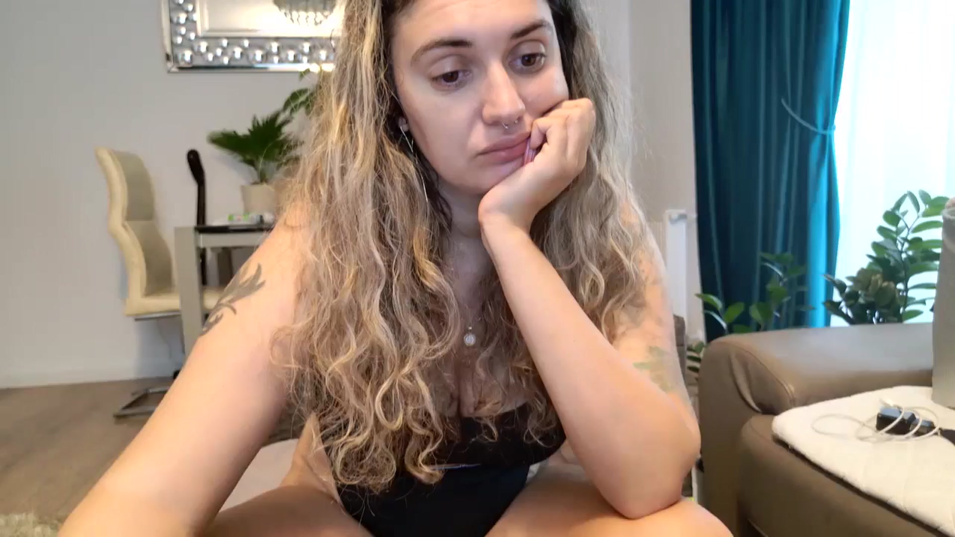Gallery image thumbnail from MissDivinna's myfreecams stream on, 09/18/2024, 05:57 image 19 of 20