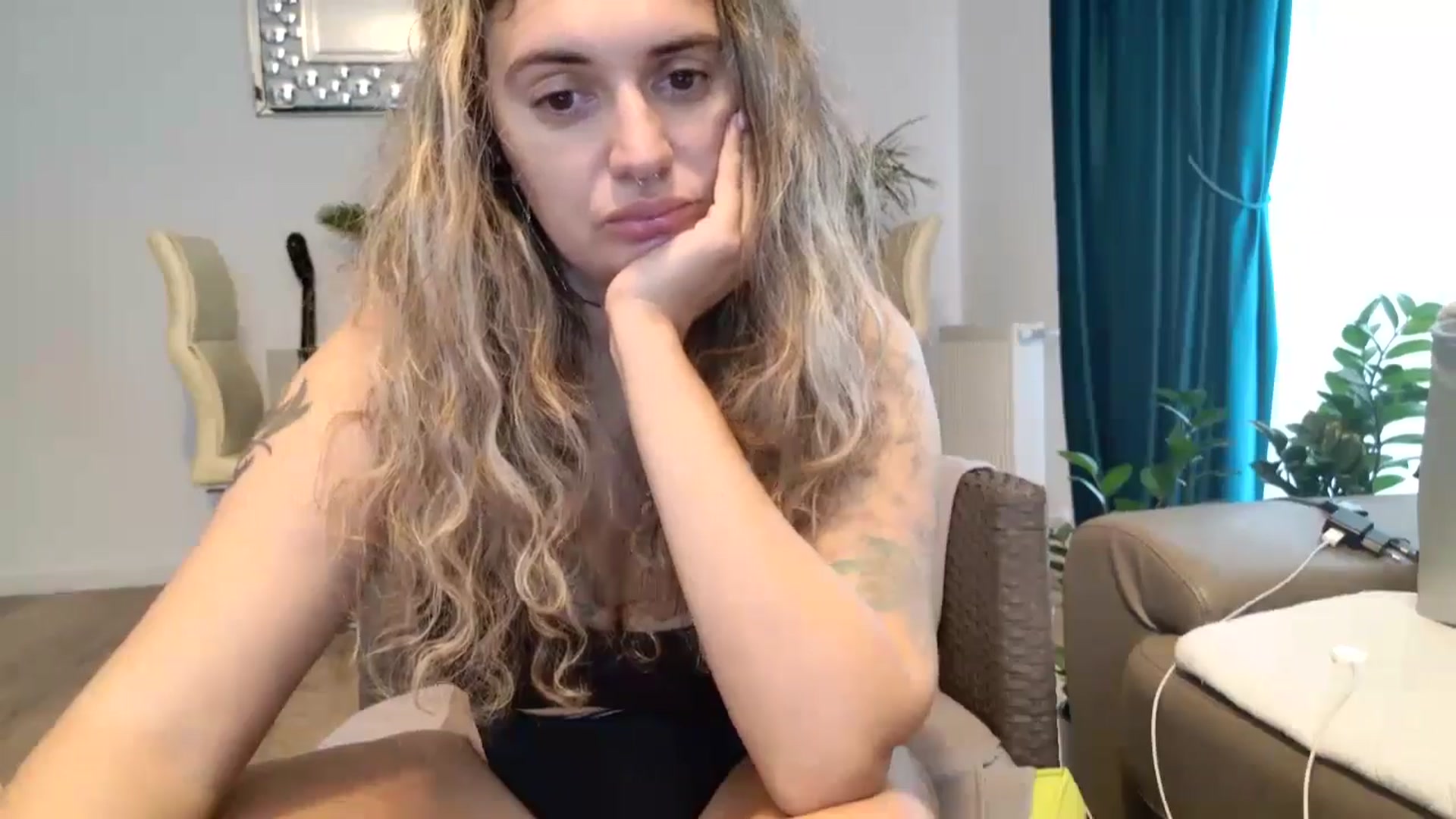 Gallery image thumbnail from MissDivinna's myfreecams stream on, 09/18/2024, 05:57 image 12 of 20