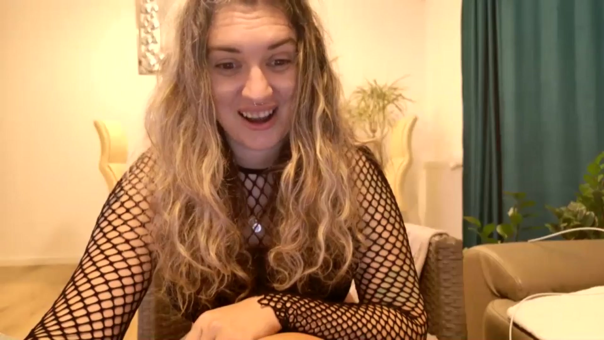 Gallery image thumbnail from MissDivinna's myfreecams stream on, 09/18/2024, 22:44 image 2 of 20