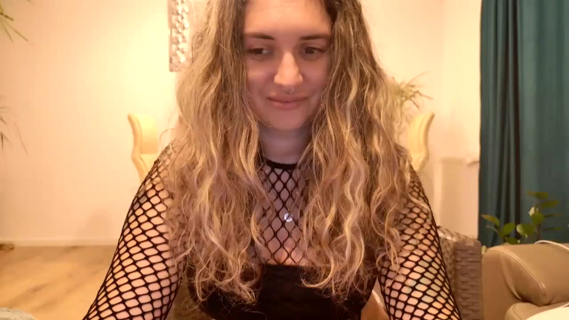 Gallery image thumbnail from MissDivinna's myfreecams stream on, 09/19/2024, 24:05 image 13 of 20