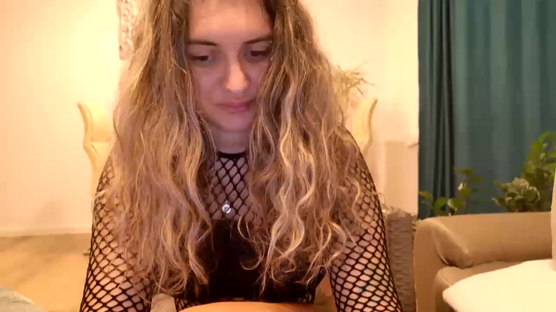 Gallery image thumbnail from MissDivinna's myfreecams stream on, 09/19/2024, 02:21 image 6 of 20