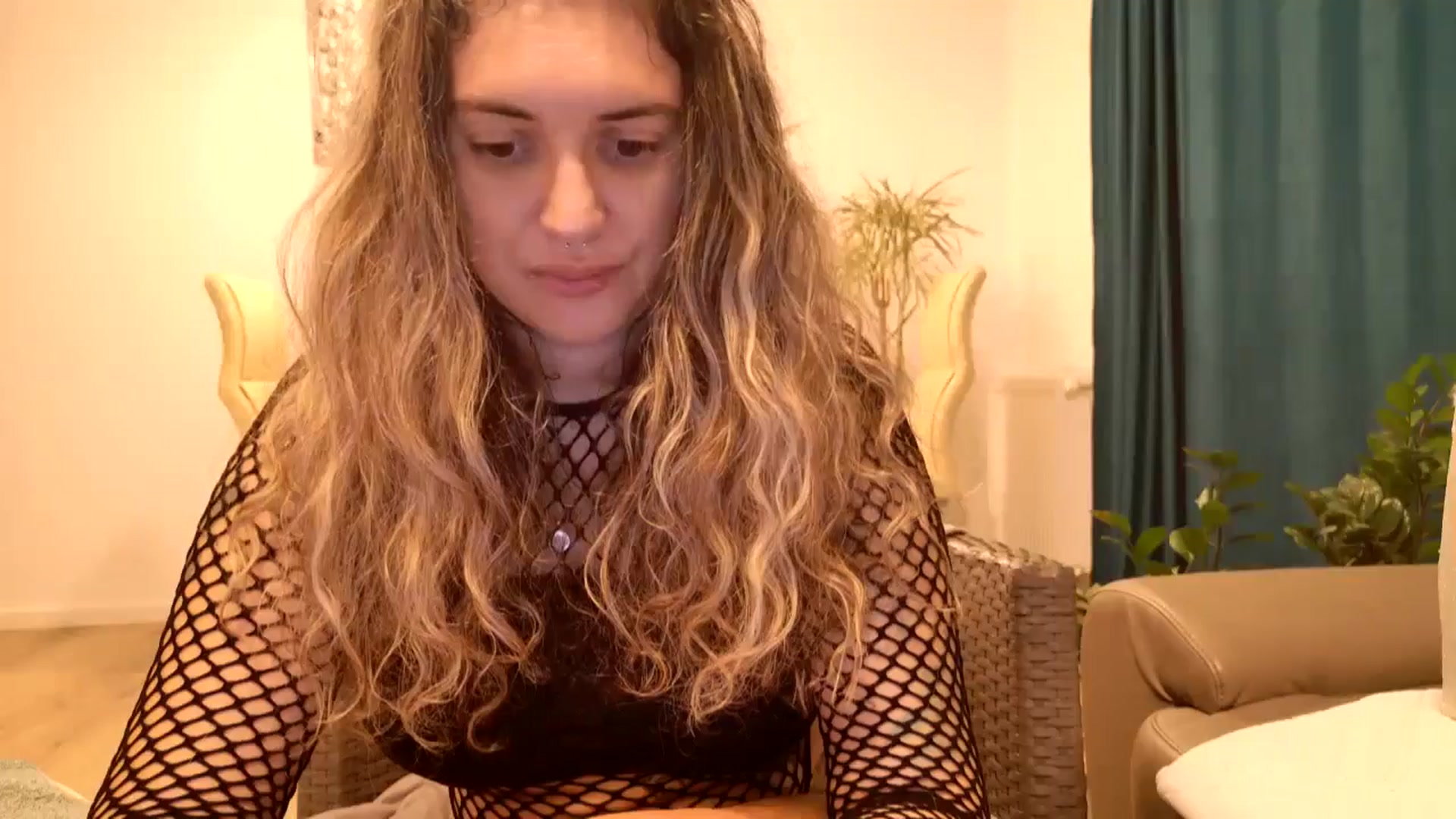 Gallery image thumbnail from MissDivinna's myfreecams stream on, 09/19/2024, 02:21 image 7 of 20