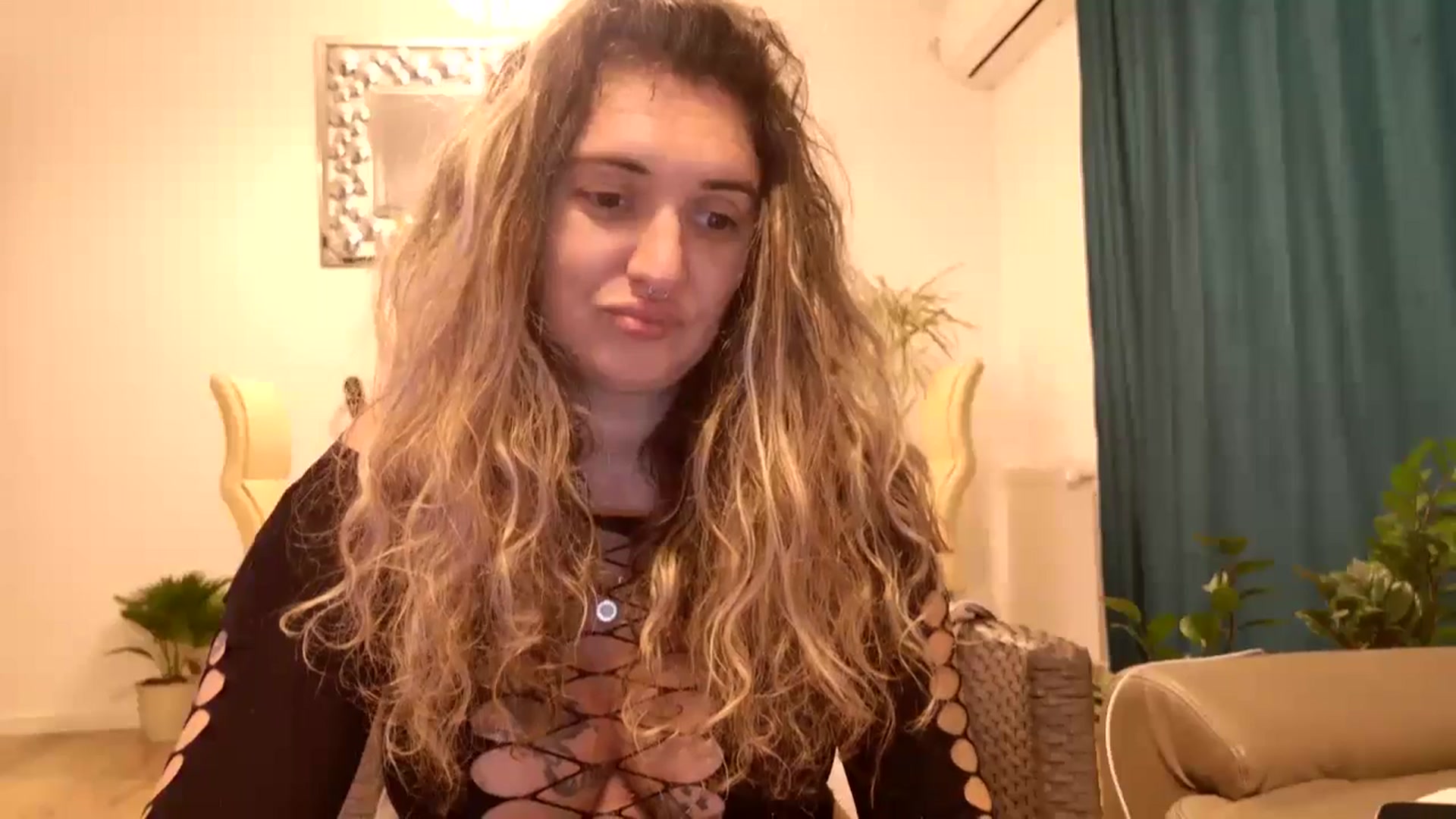 Gallery image thumbnail from MissDivinna's myfreecams stream on, 09/20/2024, 02:23 image 16 of 20