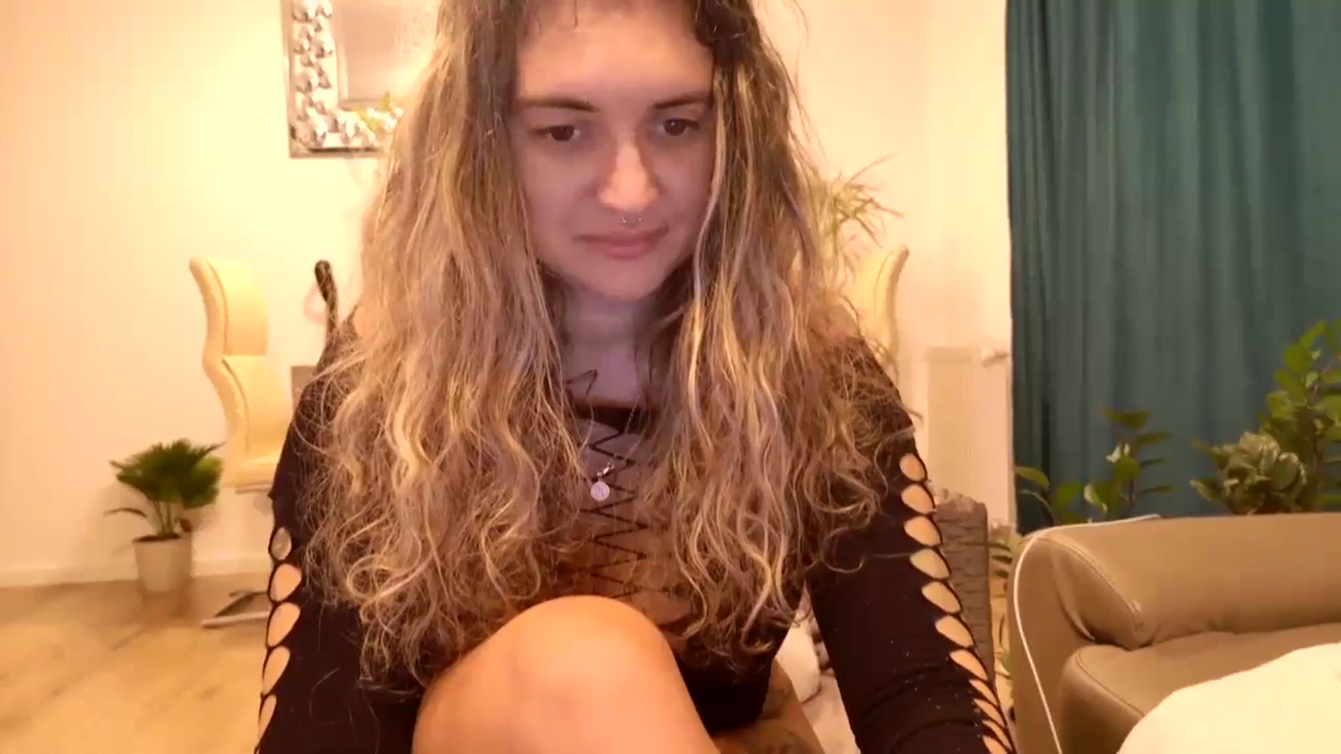 Gallery image thumbnail from MissDivinna's myfreecams stream on, 09/20/2024, 03:08 image 14 of 20