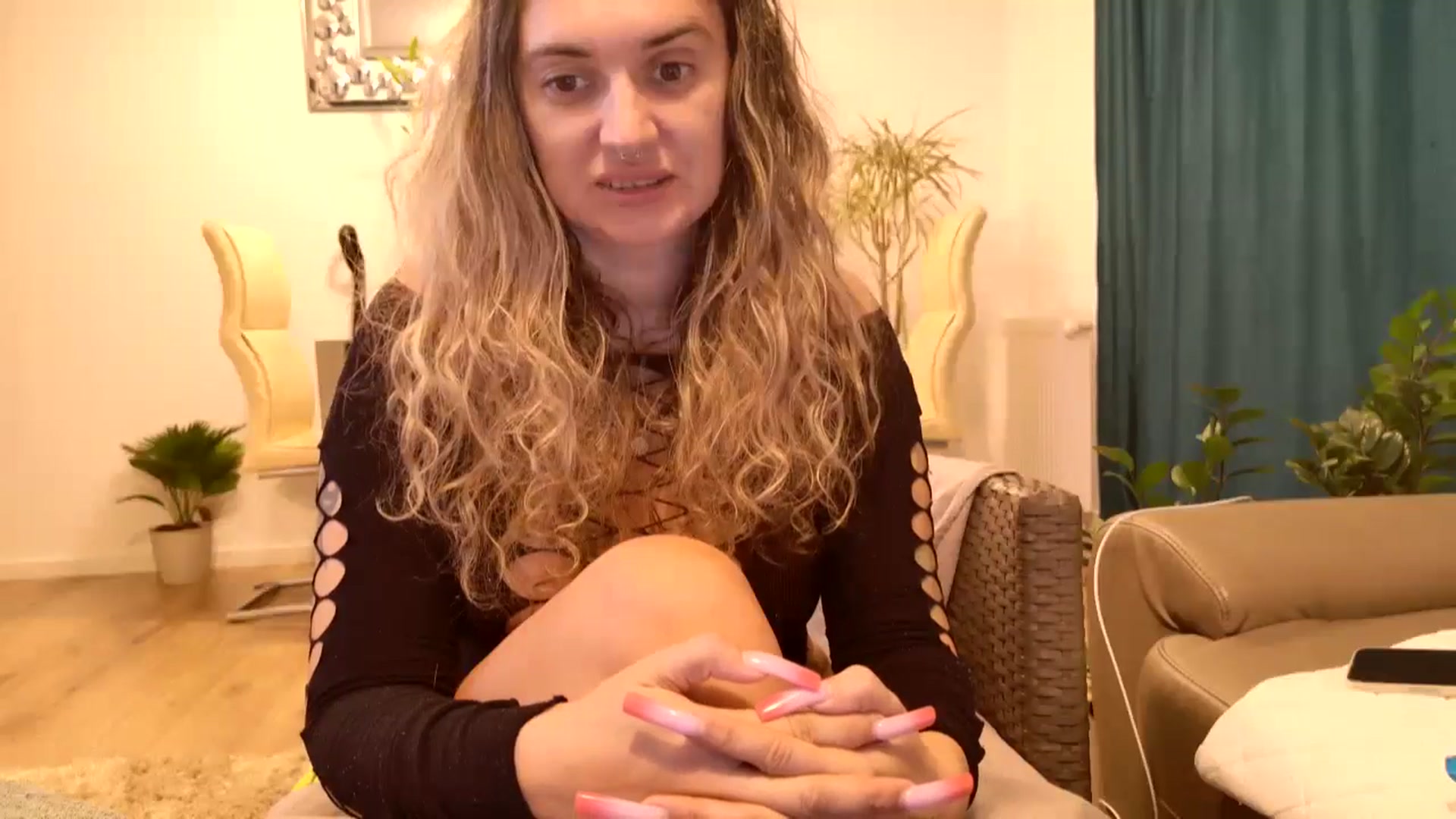 Gallery image thumbnail from MissDivinna's myfreecams stream on, 09/20/2024, 03:08 image 8 of 20