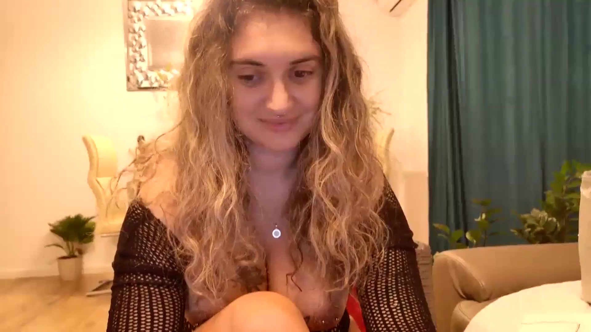 Gallery image thumbnail from MissDivinna's myfreecams stream on, 09/22/2024, 01:35 image 18 of 20