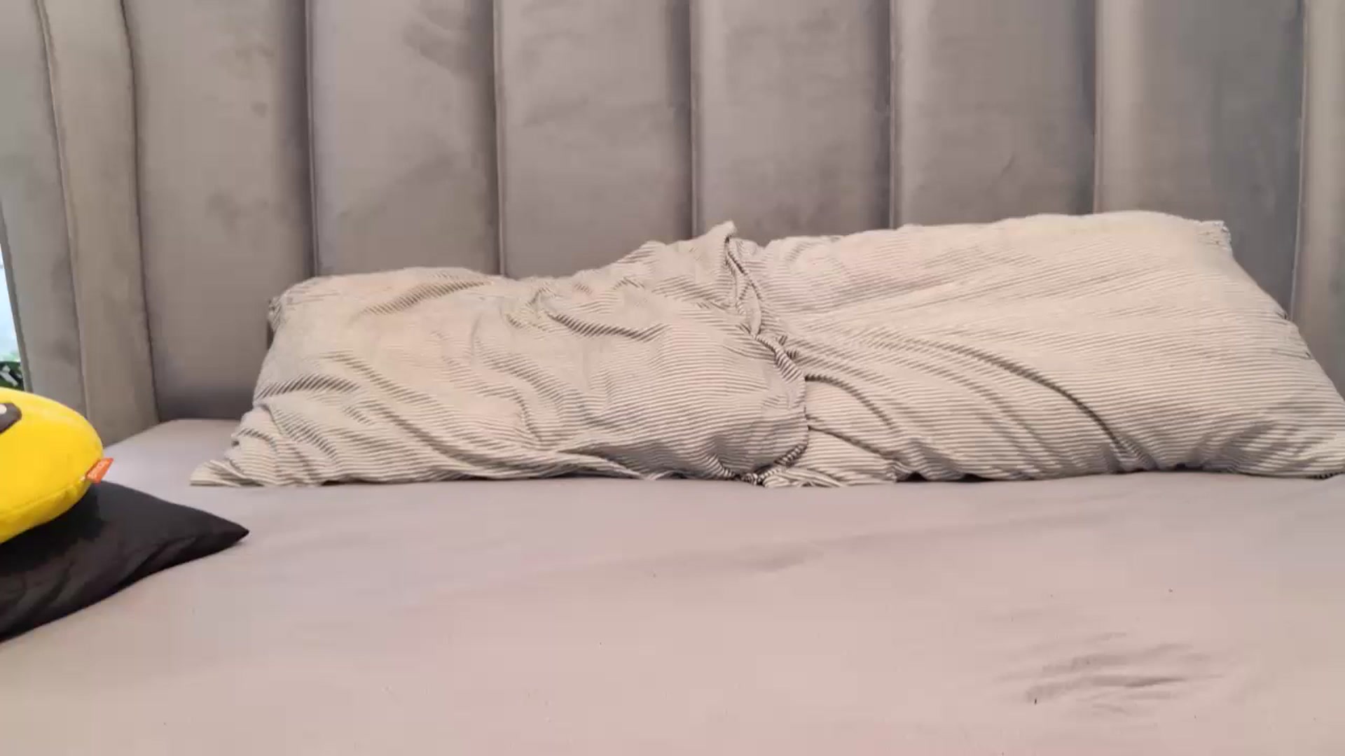 Gallery image thumbnail from MissDivinna's myfreecams stream on, 09/27/2024, 23:21 image 10 of 20