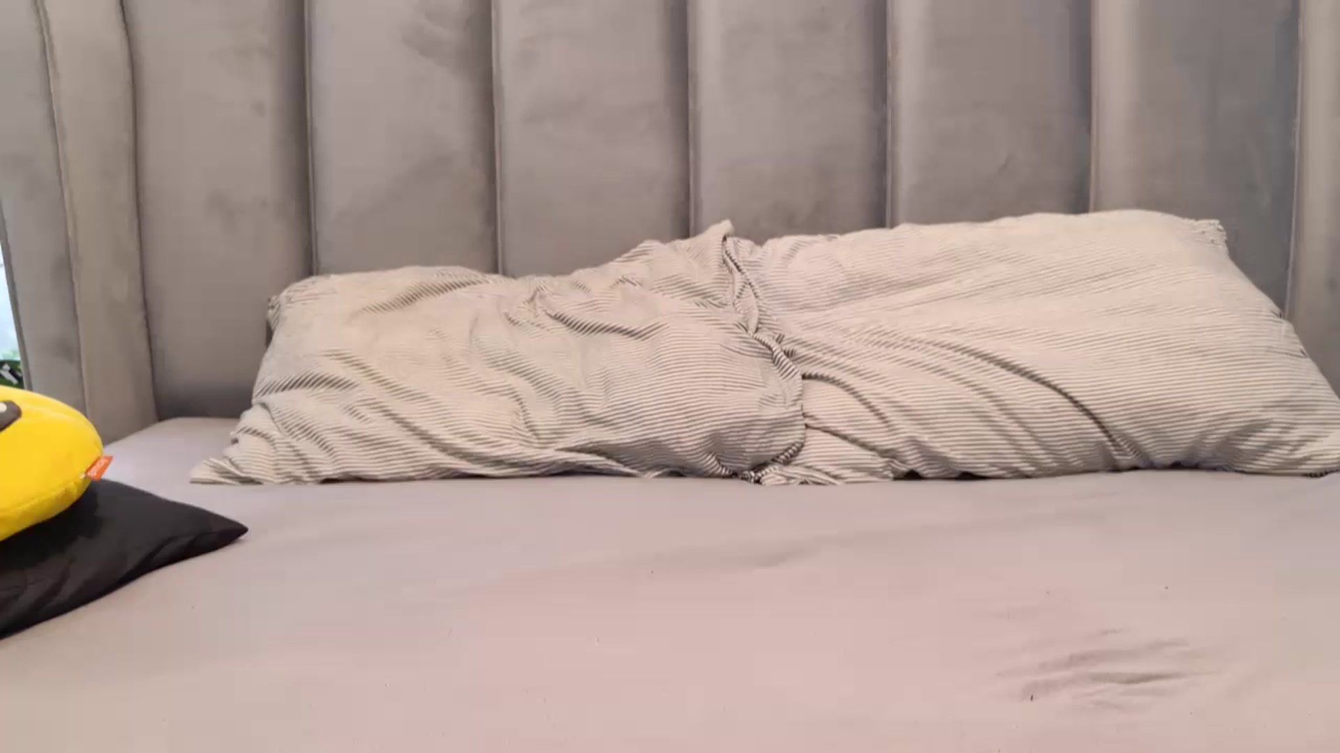 Gallery image thumbnail from MissDivinna's myfreecams stream on, 09/27/2024, 23:21 image 13 of 20