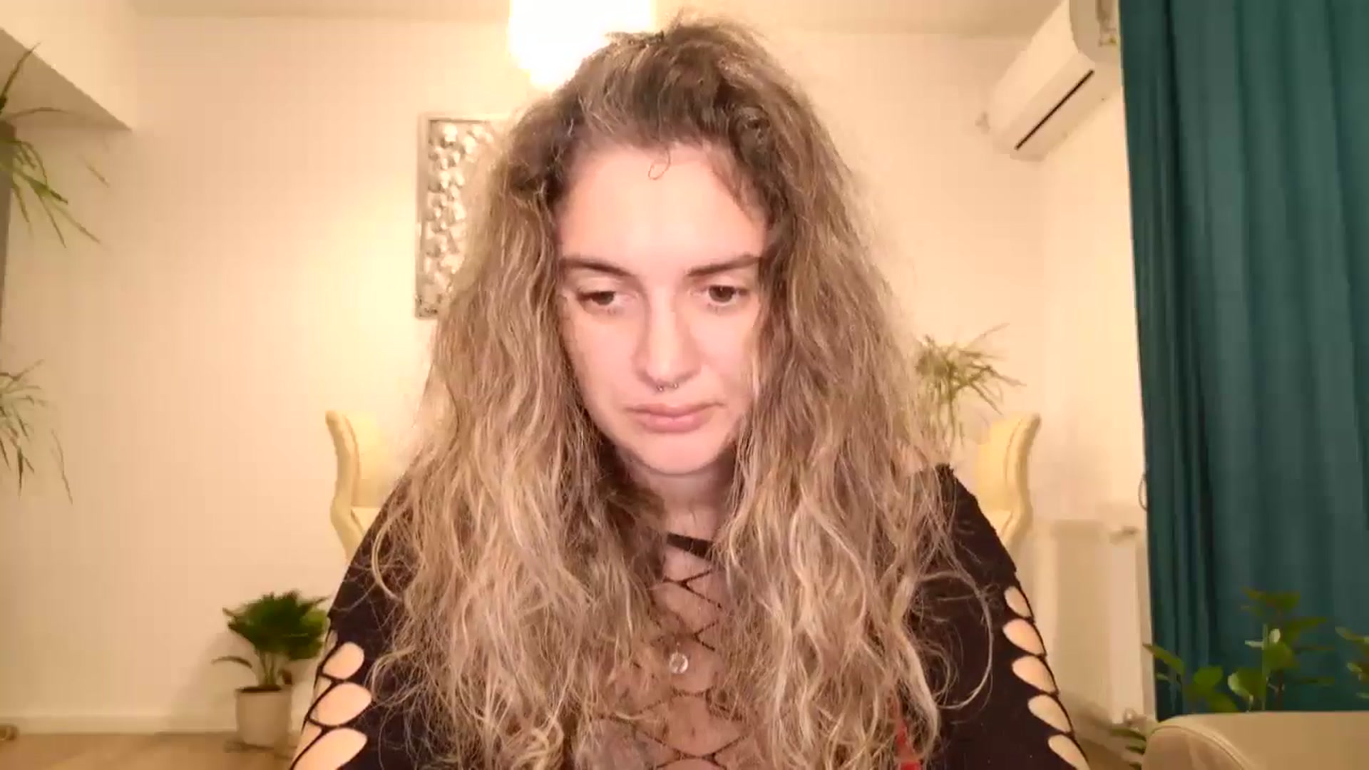 Gallery image thumbnail from MissDivinna's myfreecams stream on, 09/30/2024, 22:47 image 14 of 20
