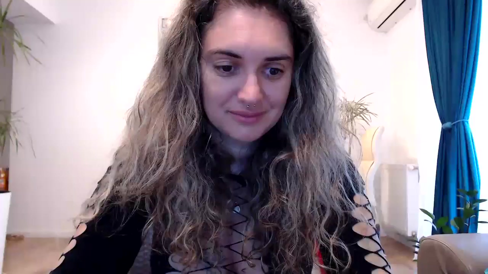 Gallery image thumbnail from MissDivinna's myfreecams stream on, 10/01/2024, 05:56 image 17 of 20