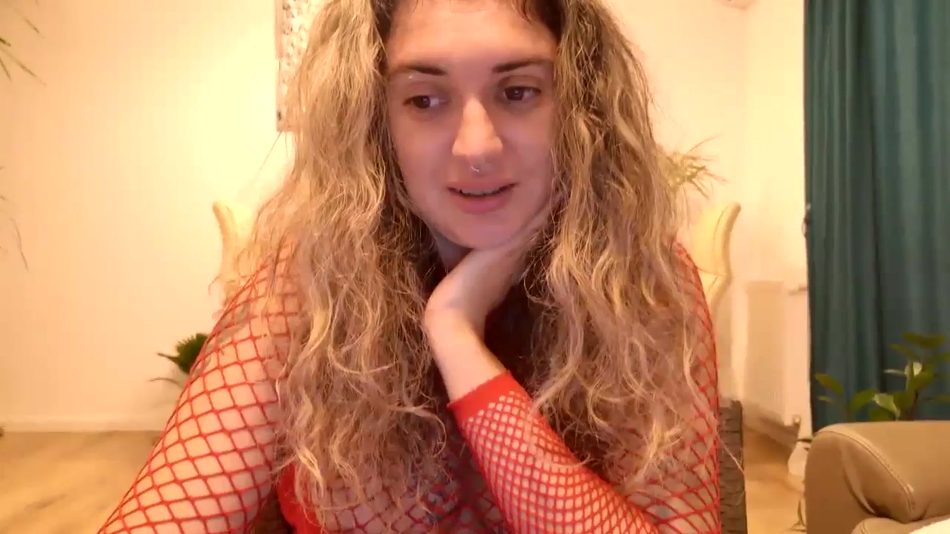 Gallery image thumbnail from MissDivinna's myfreecams stream on, 10/02/2024, 01:51 image 10 of 20