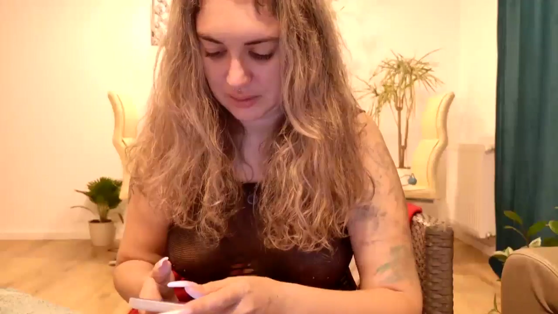 Gallery image thumbnail from MissDivinna's myfreecams stream on, 10/10/2024, 24:11 image 7 of 20