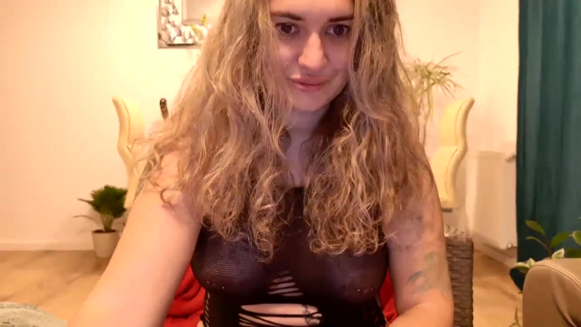 Gallery image thumbnail from MissDivinna's myfreecams stream on, 10/10/2024, 24:11 image 6 of 20