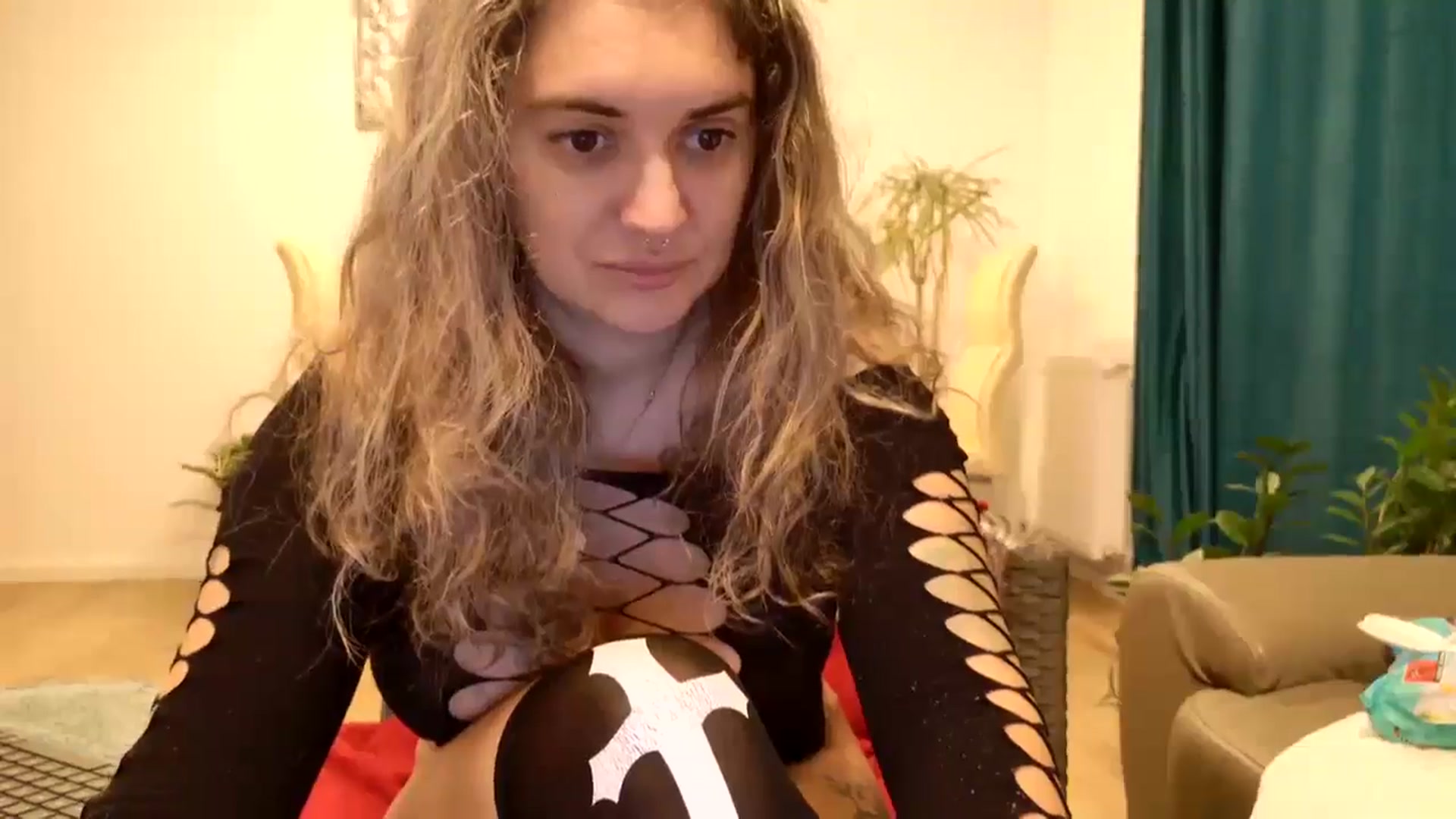 Gallery image thumbnail from MissDivinna's myfreecams stream on, 10/13/2024, 04:01 image 20 of 20