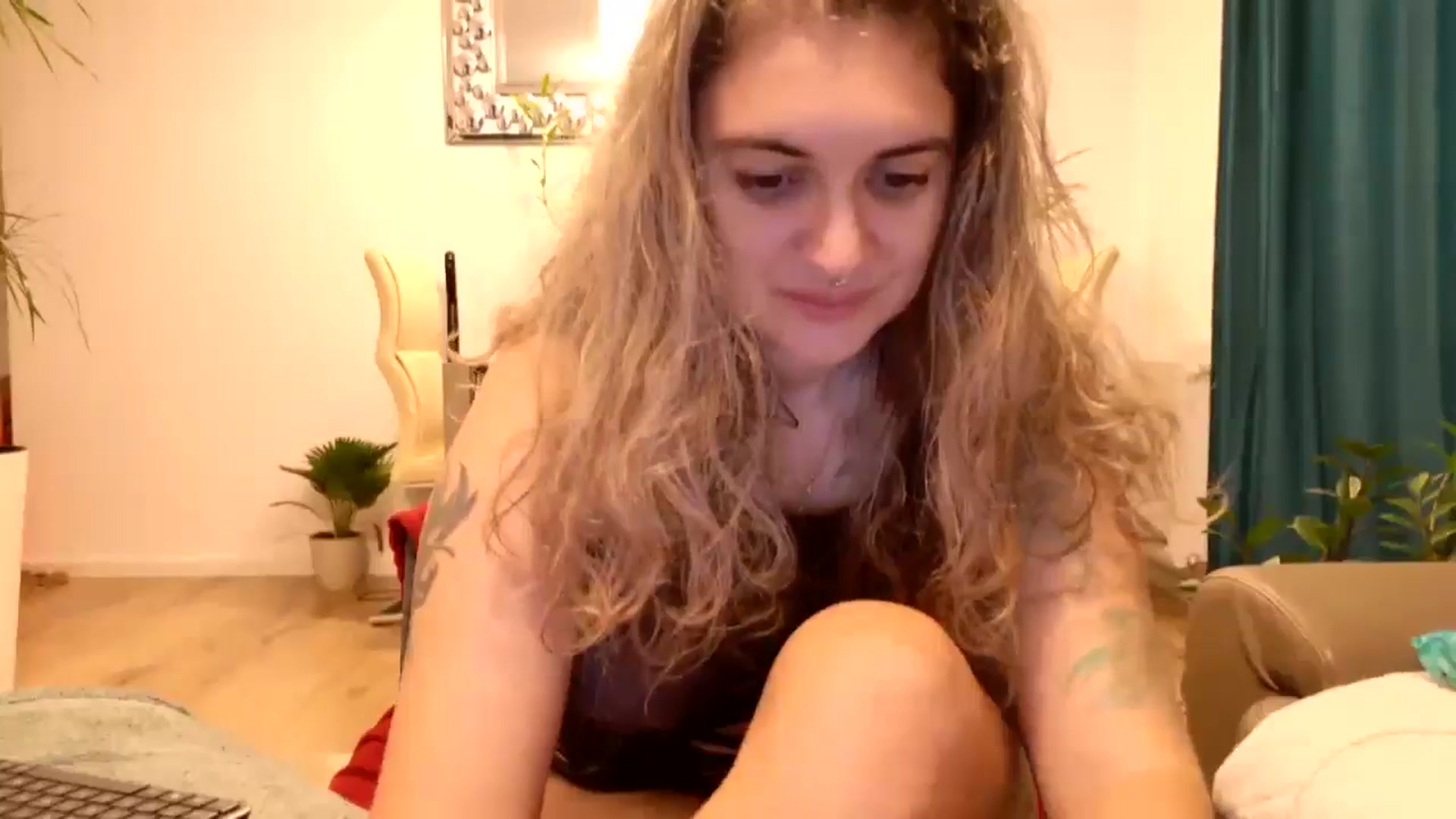 Gallery image thumbnail from MissDivinna's myfreecams stream on, 10/13/2024, 23:23 image 11 of 20