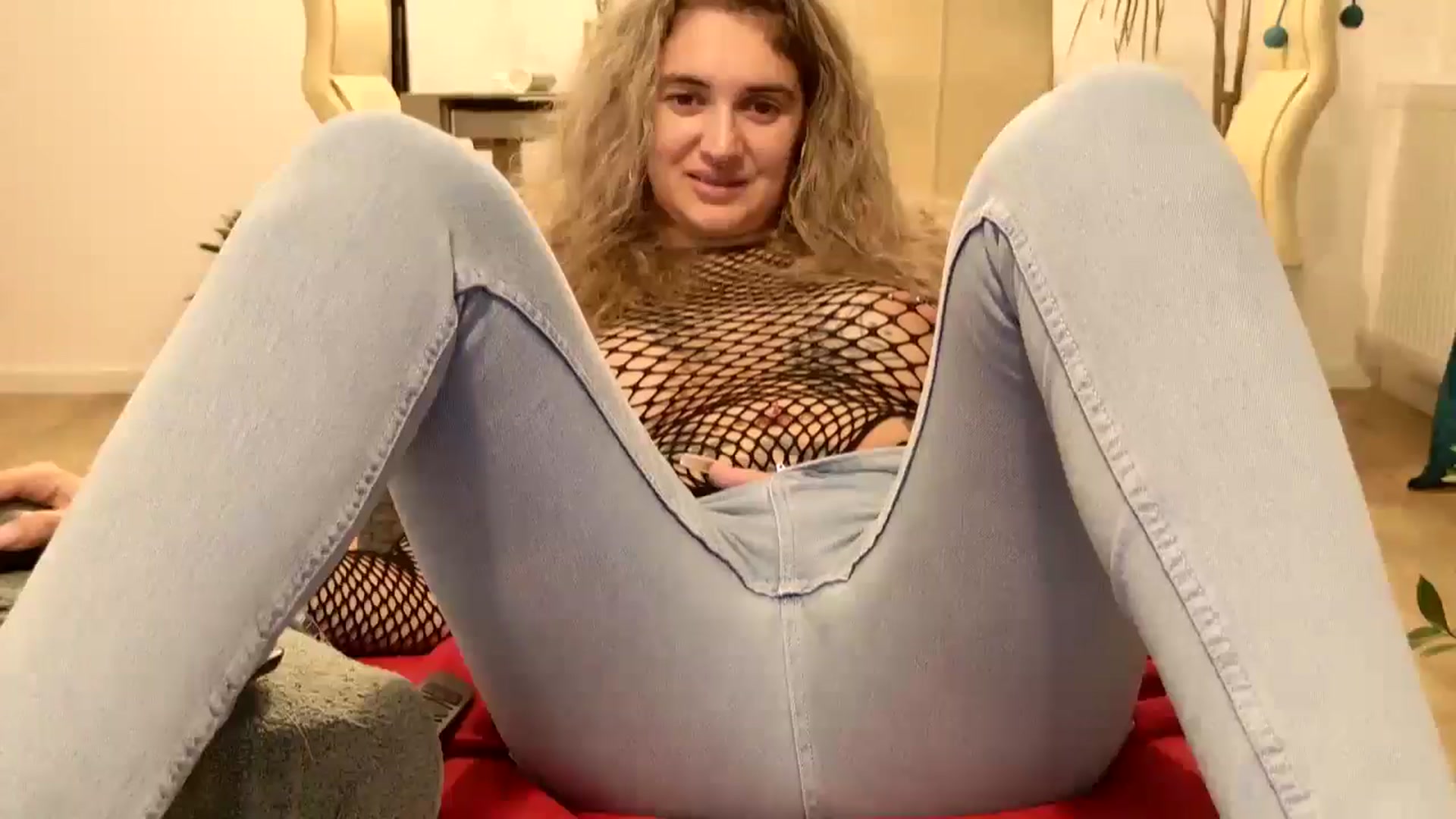 Gallery image thumbnail from MissDivinna's myfreecams stream on, 10/15/2024, 22:58 image 13 of 20